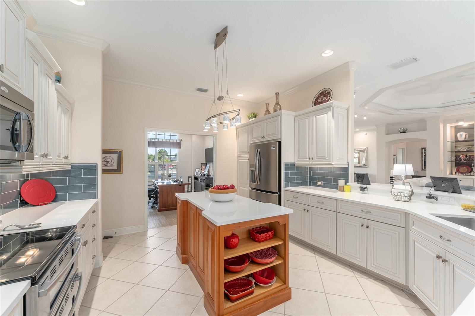 1837 SUNSET RIDGE DR