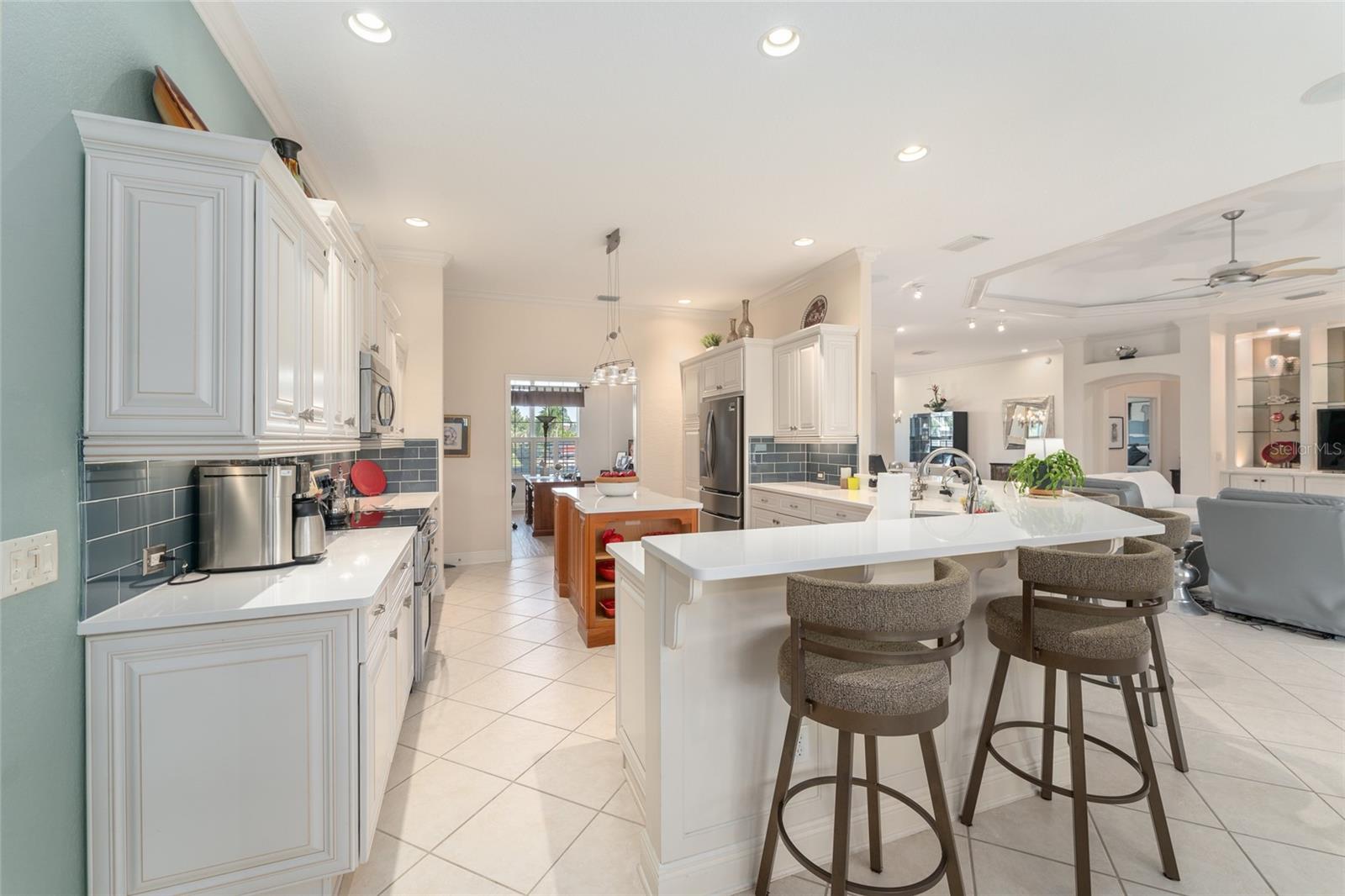 1837 SUNSET RIDGE DR