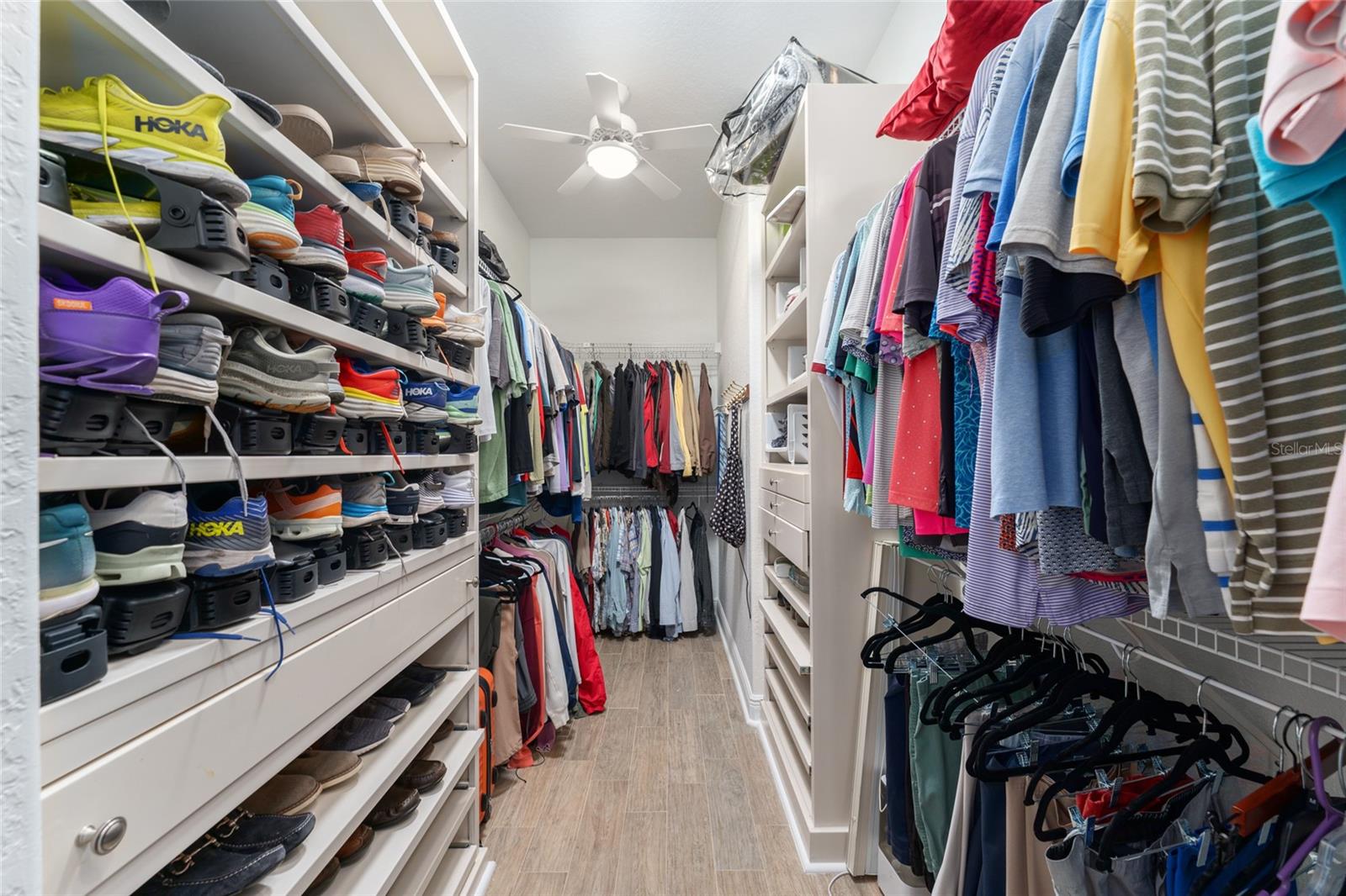 1837 SUNSET RIDGE DR