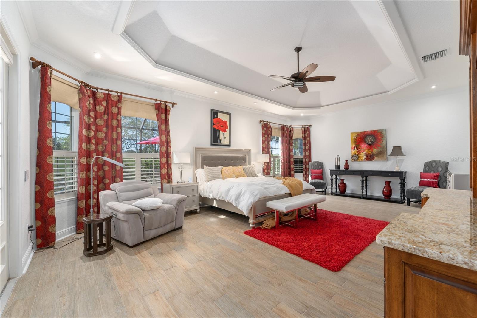 1837 SUNSET RIDGE DR