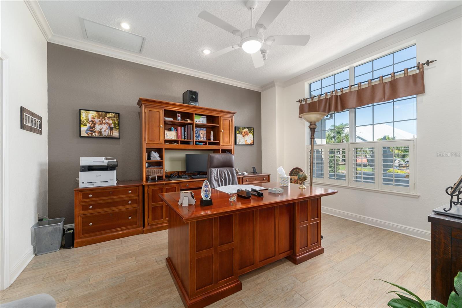 1837 SUNSET RIDGE DR