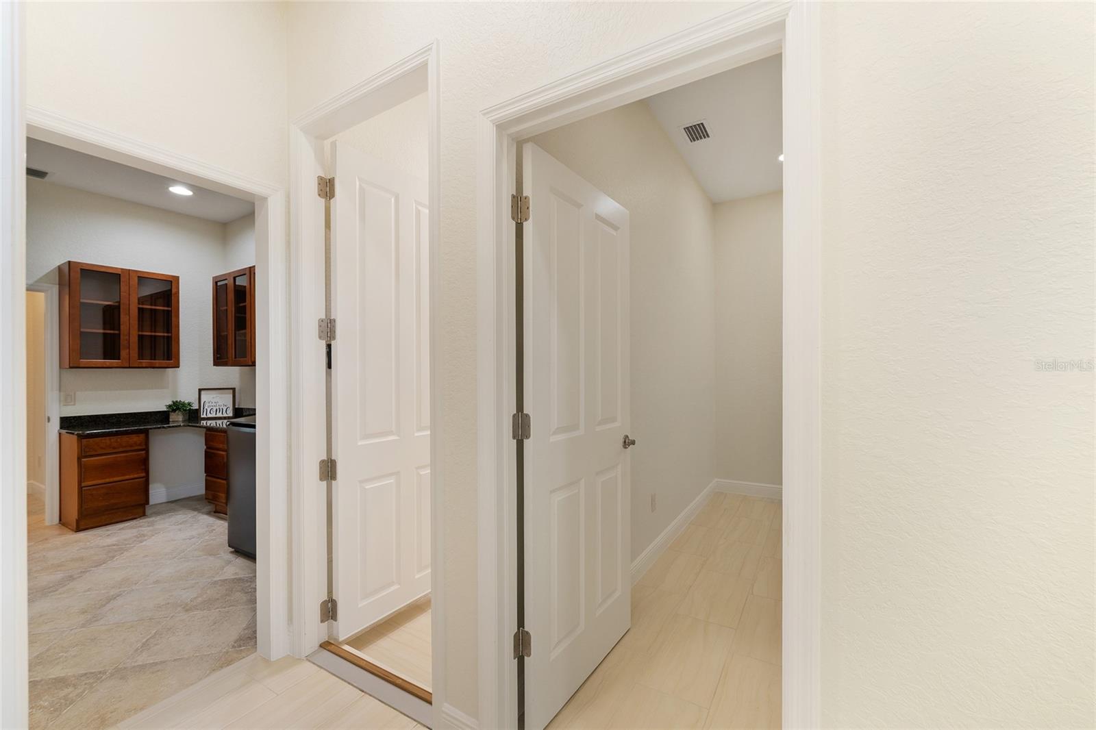 1345 HARLEY CIR