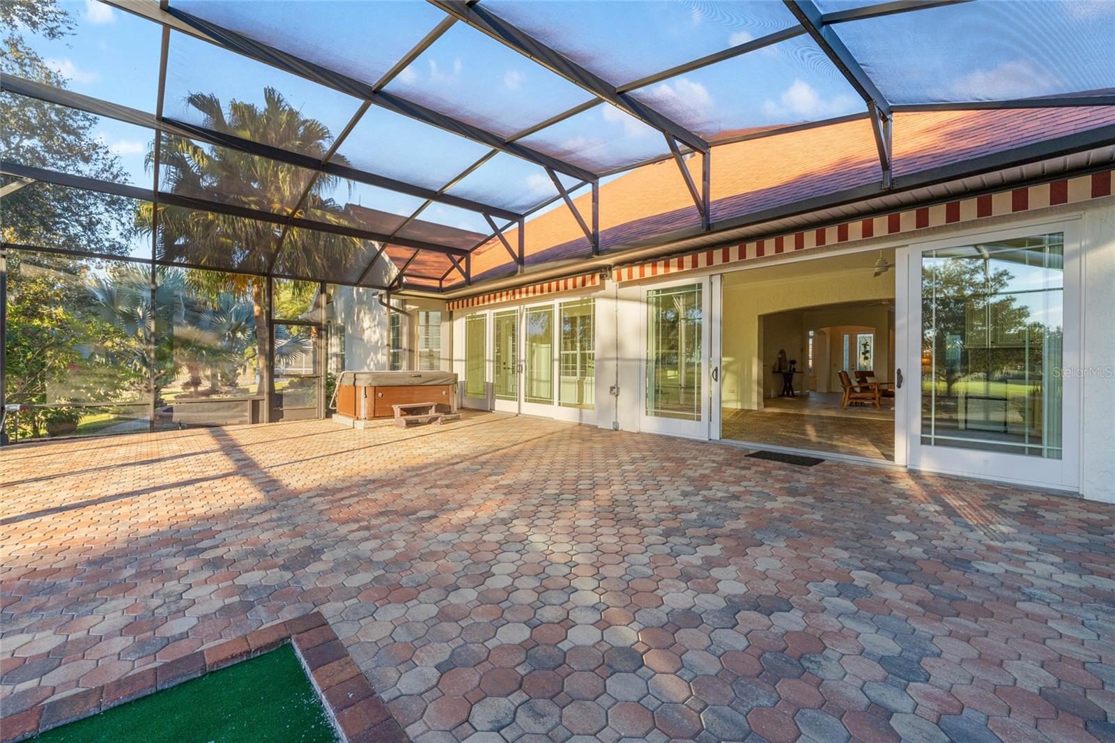 1345 HARLEY CIR