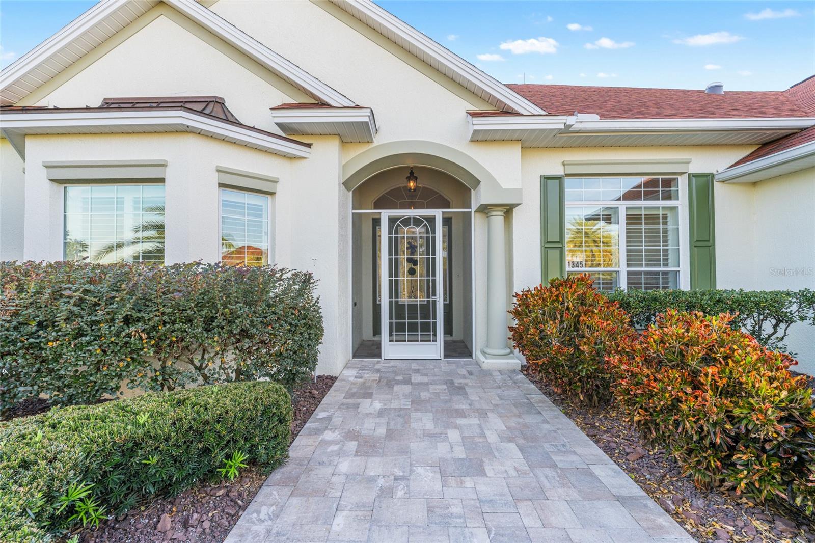 1345 HARLEY CIR