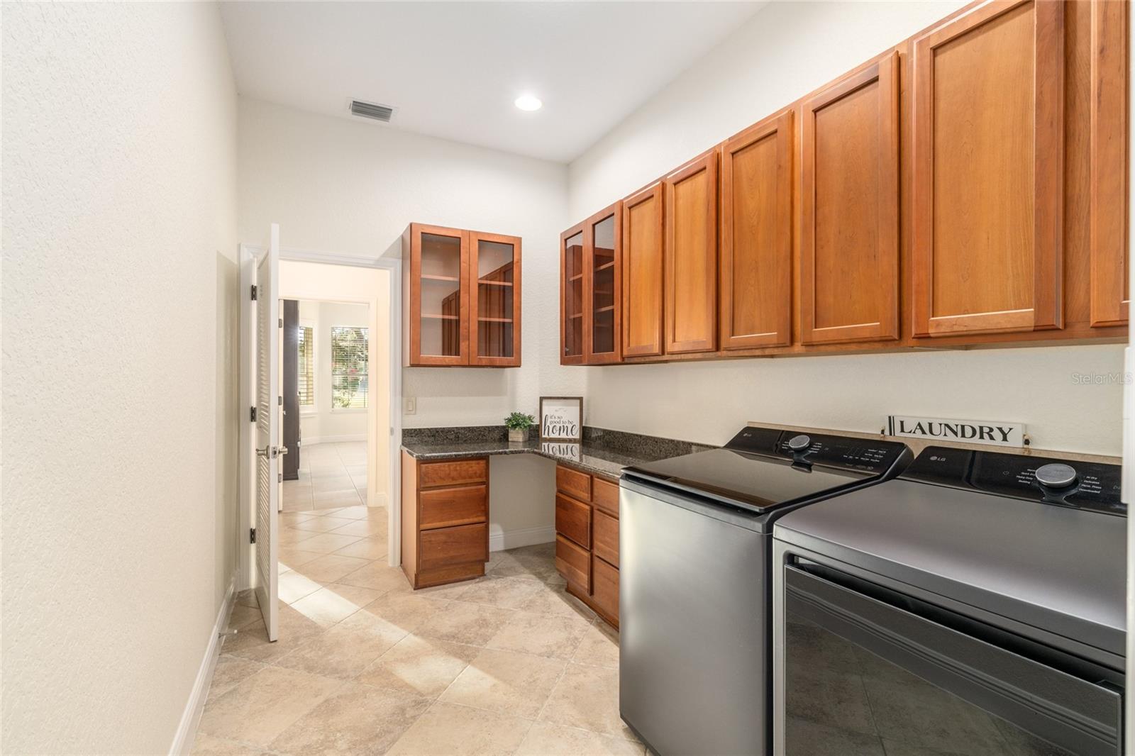 1345 HARLEY CIR