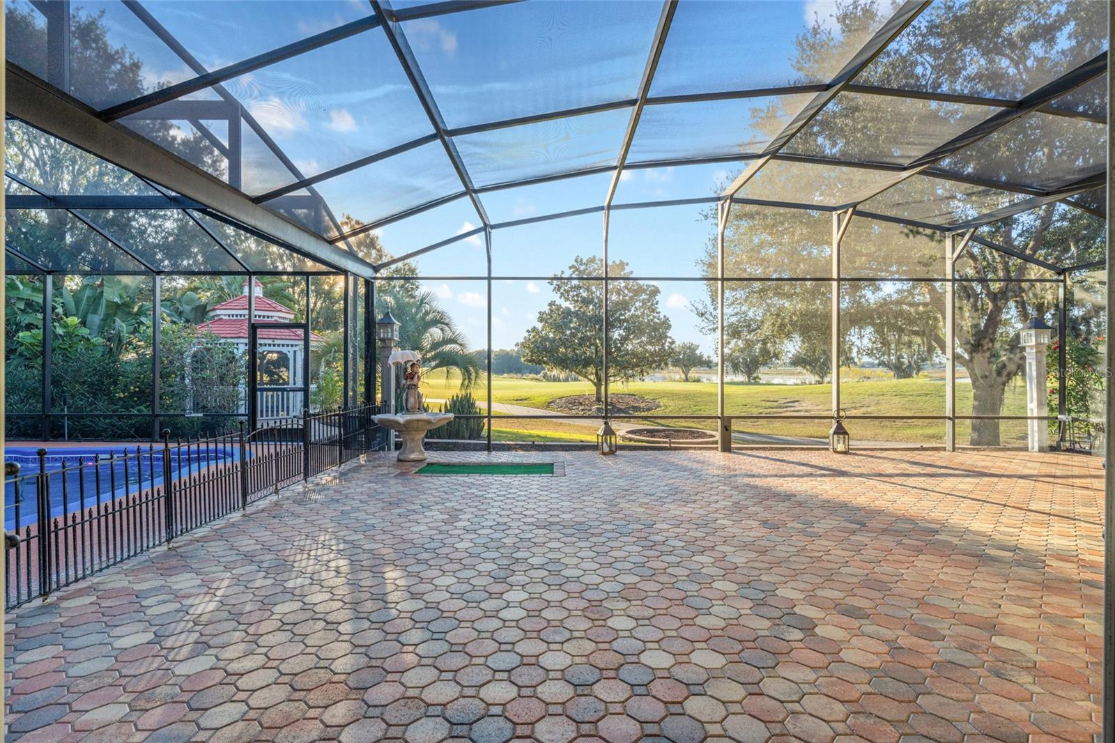 1345 HARLEY CIR