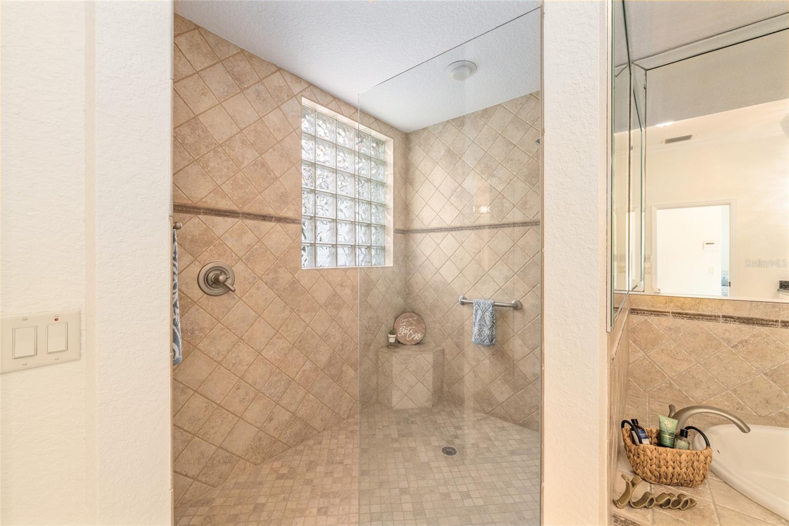 1345 HARLEY CIR