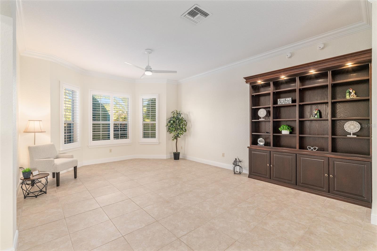 1345 HARLEY CIR