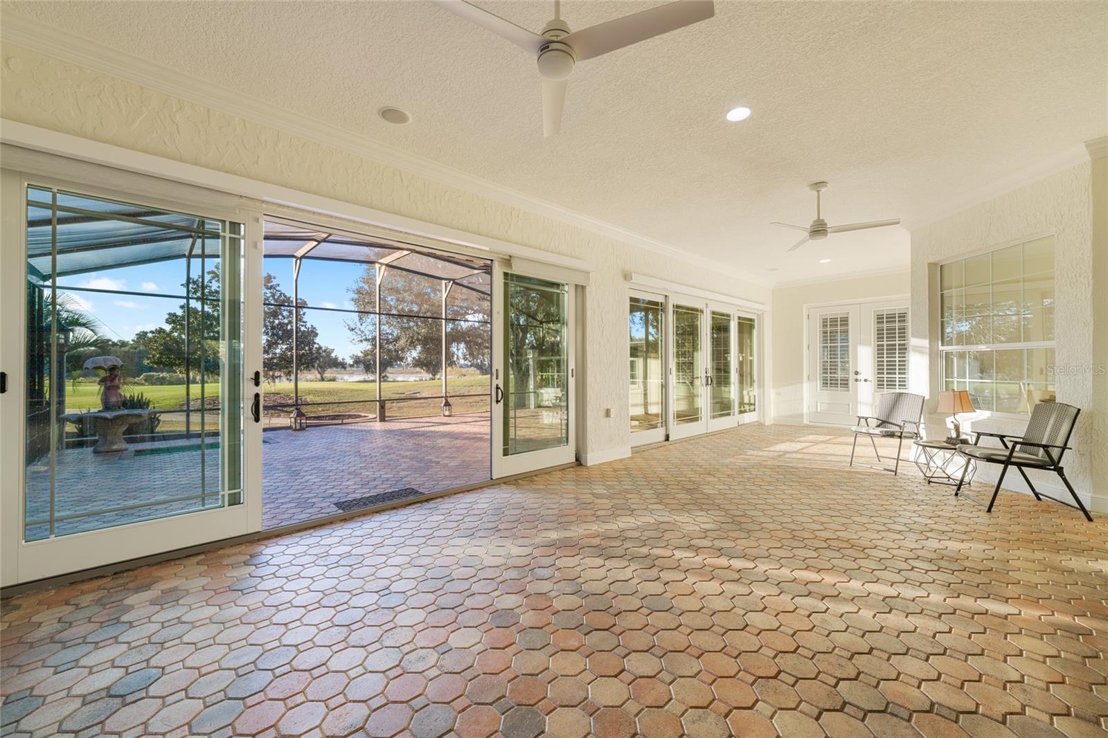 1345 HARLEY CIR