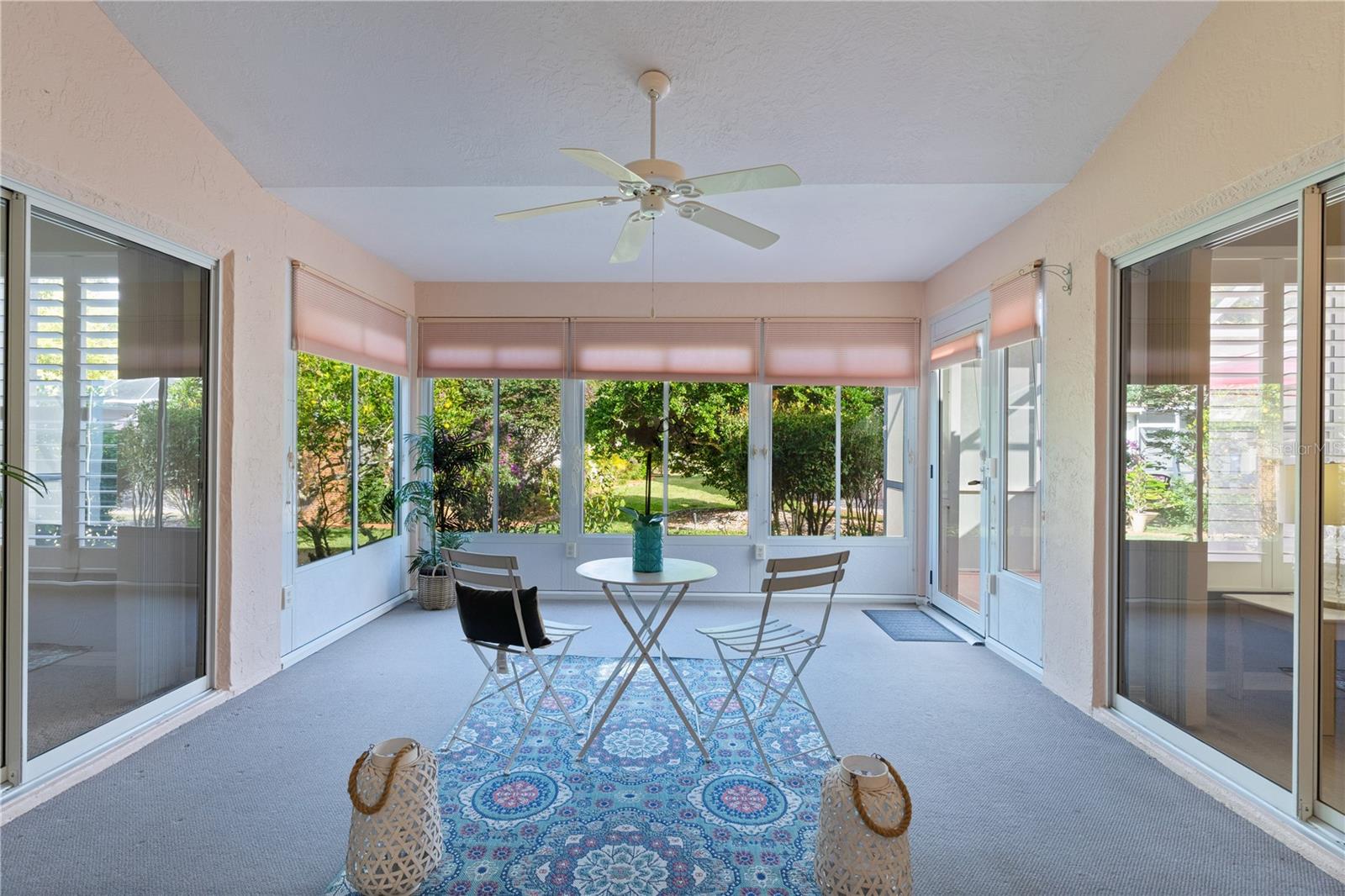 1503 LAVACA LN