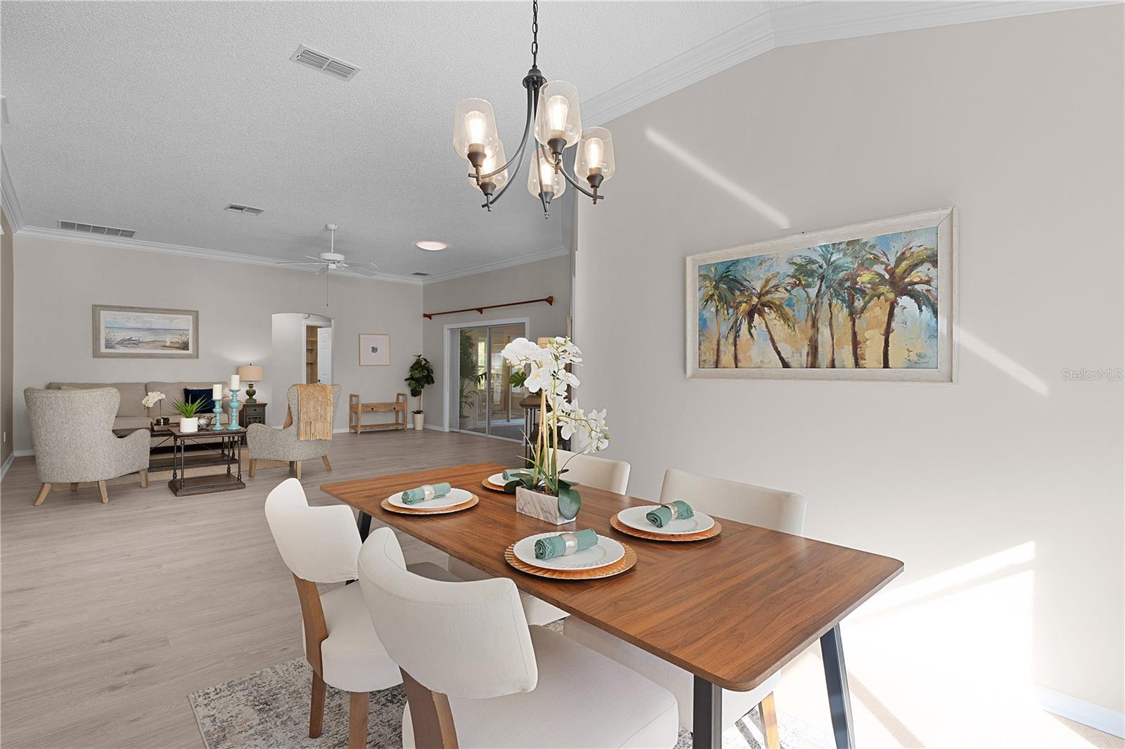 1503 LAVACA LN
