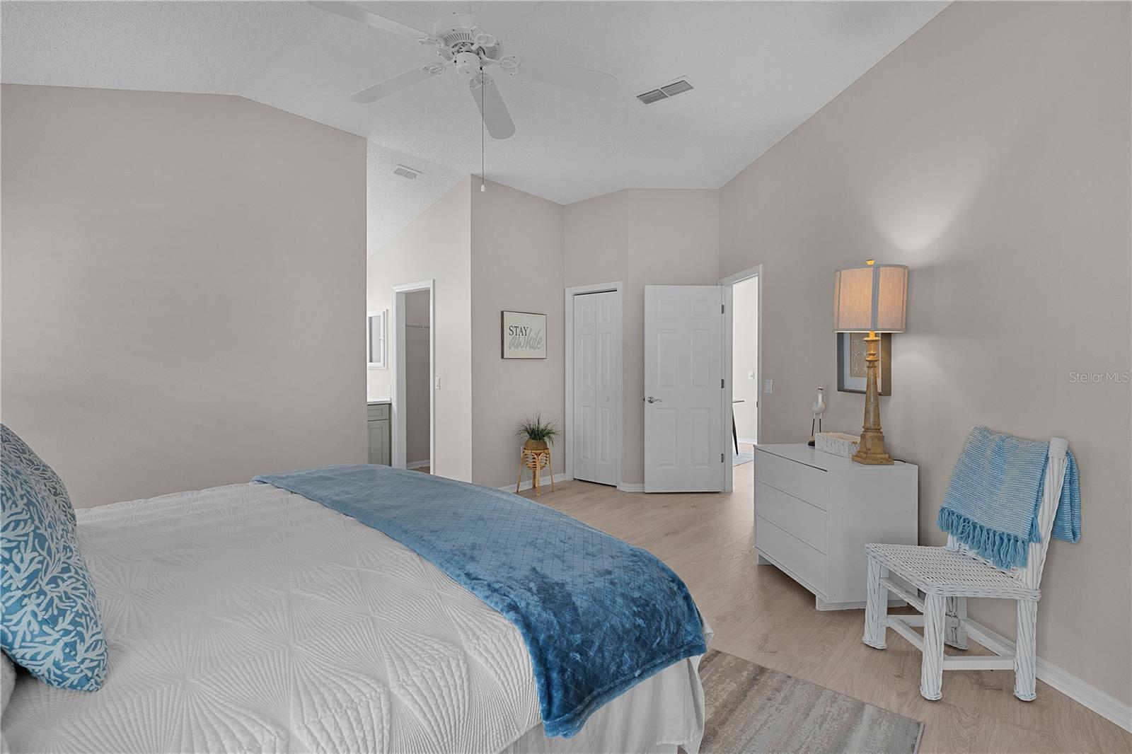 1503 LAVACA LN