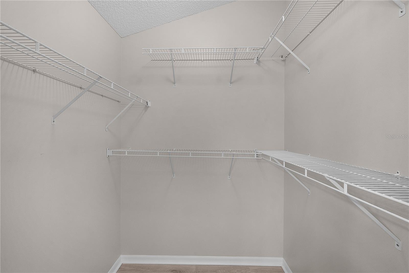 1503 LAVACA LN