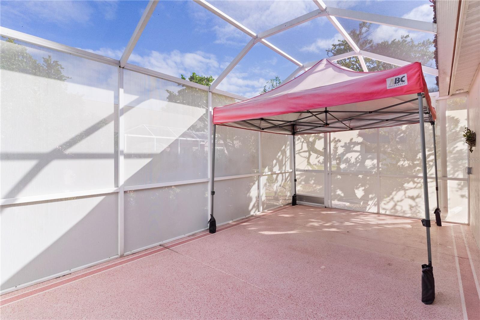 1503 LAVACA LN