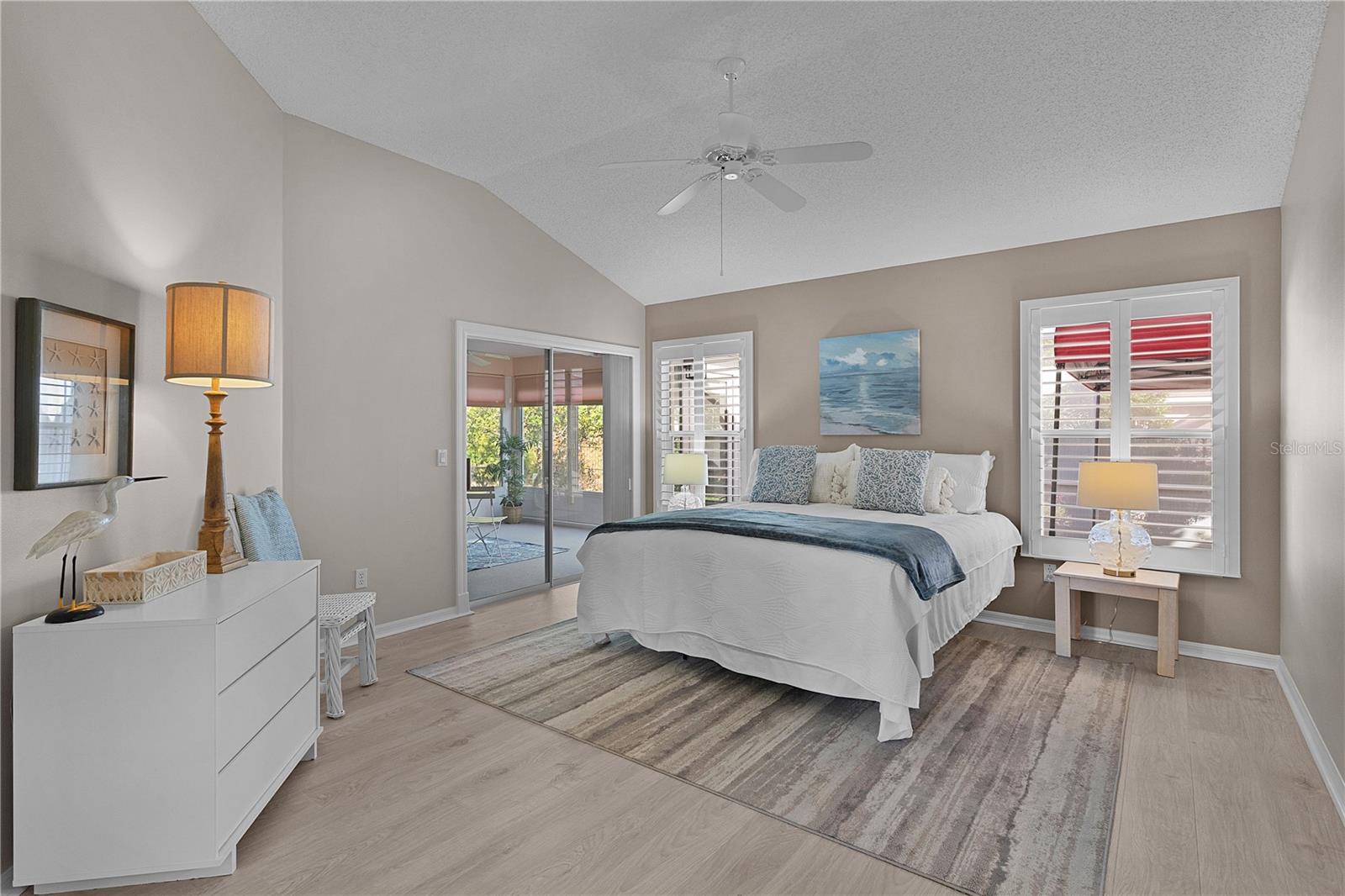 1503 LAVACA LN
