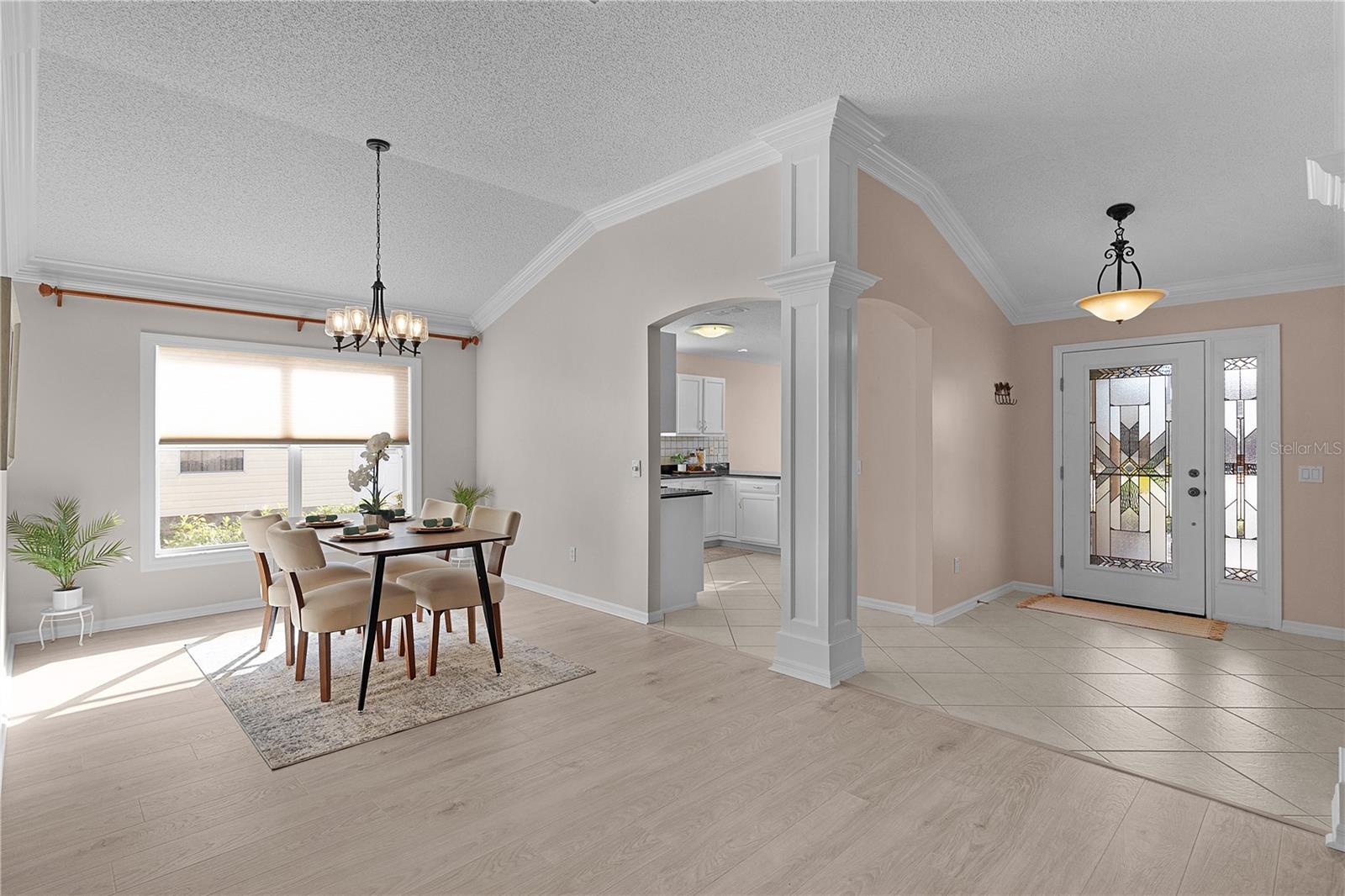 1503 LAVACA LN