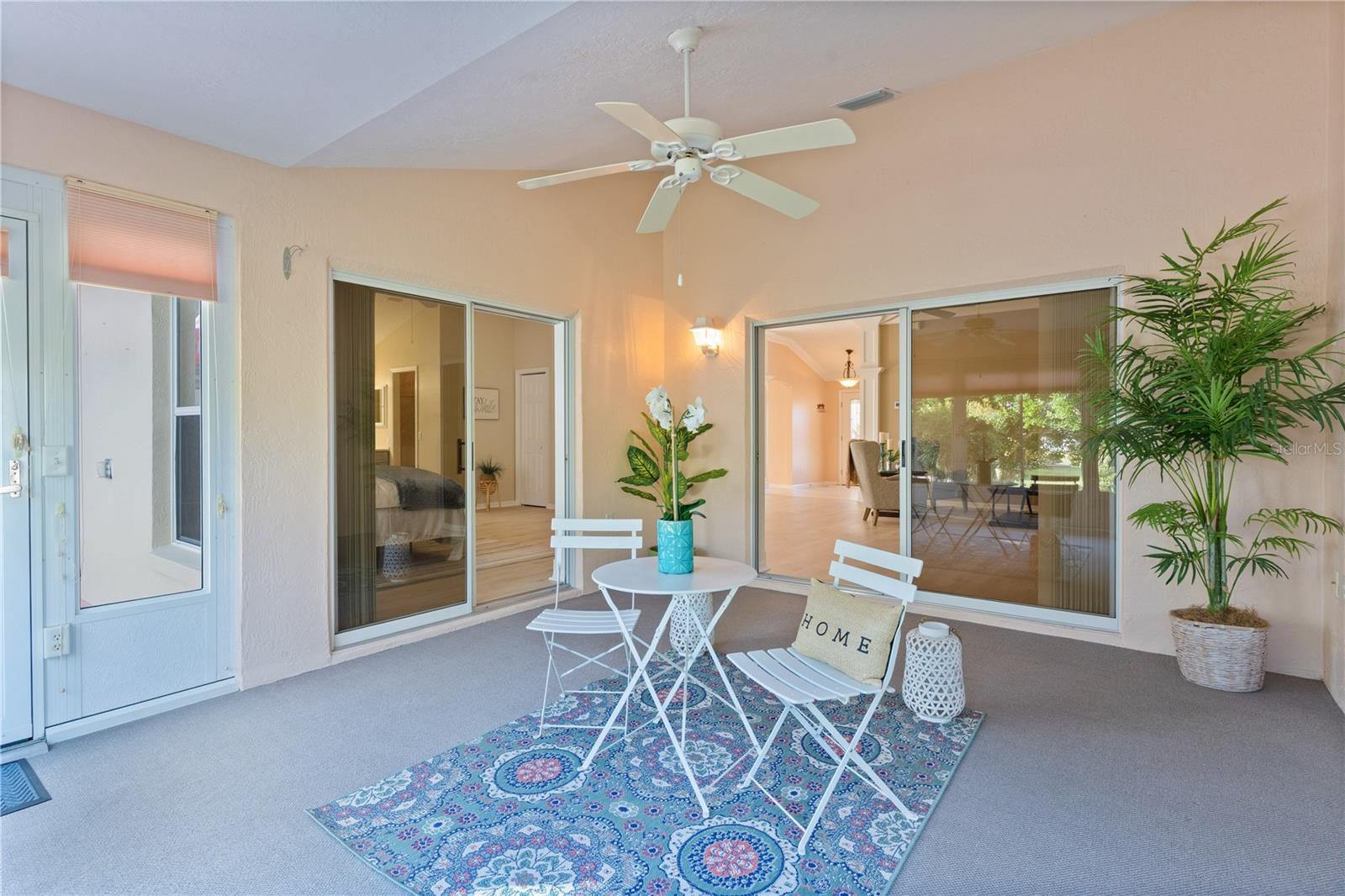 1503 LAVACA LN