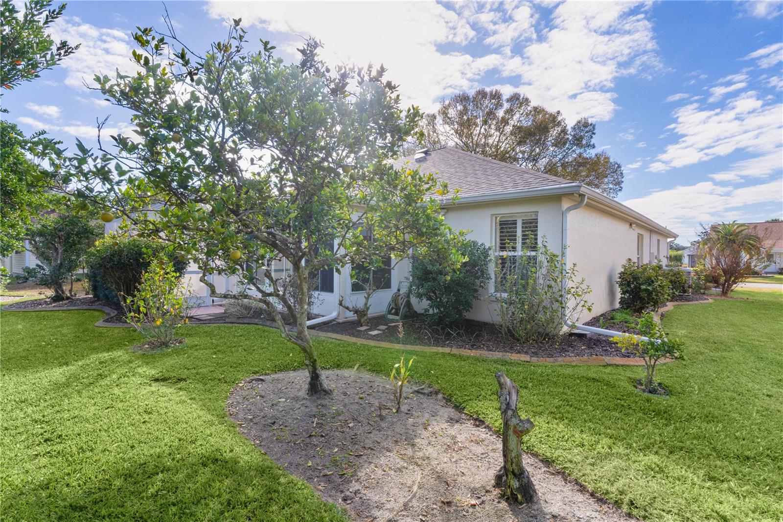1503 LAVACA LN