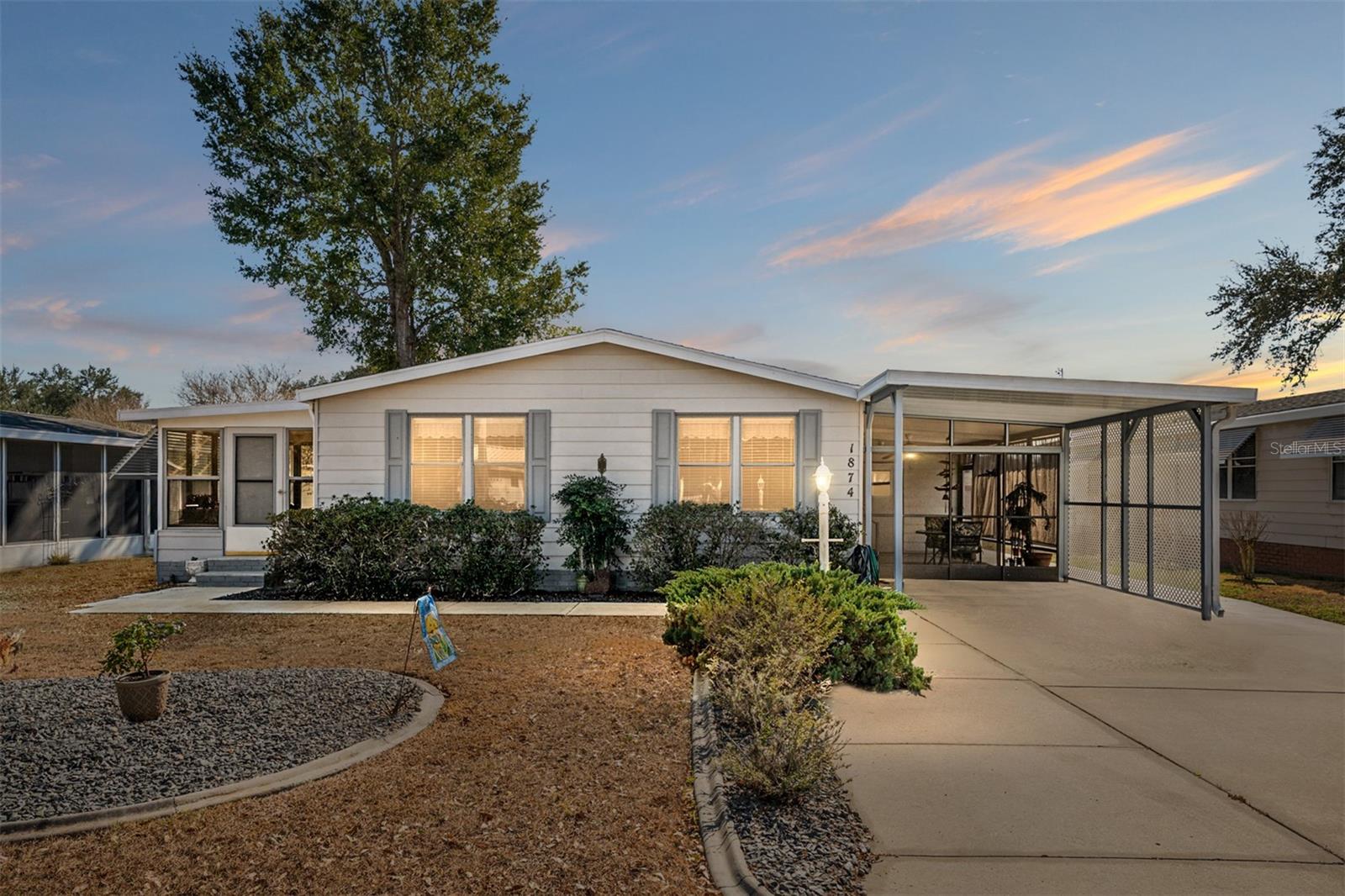 1874 W SCHWARTZ BLVD