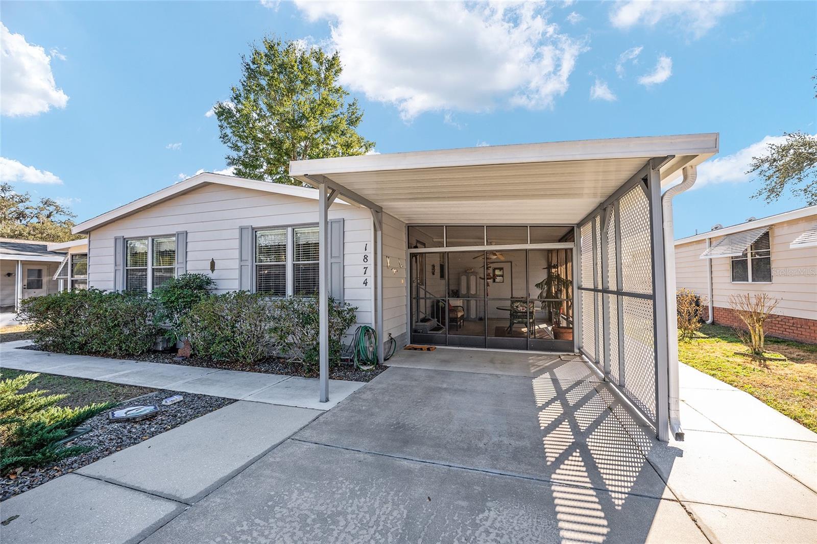 1874 W SCHWARTZ BLVD