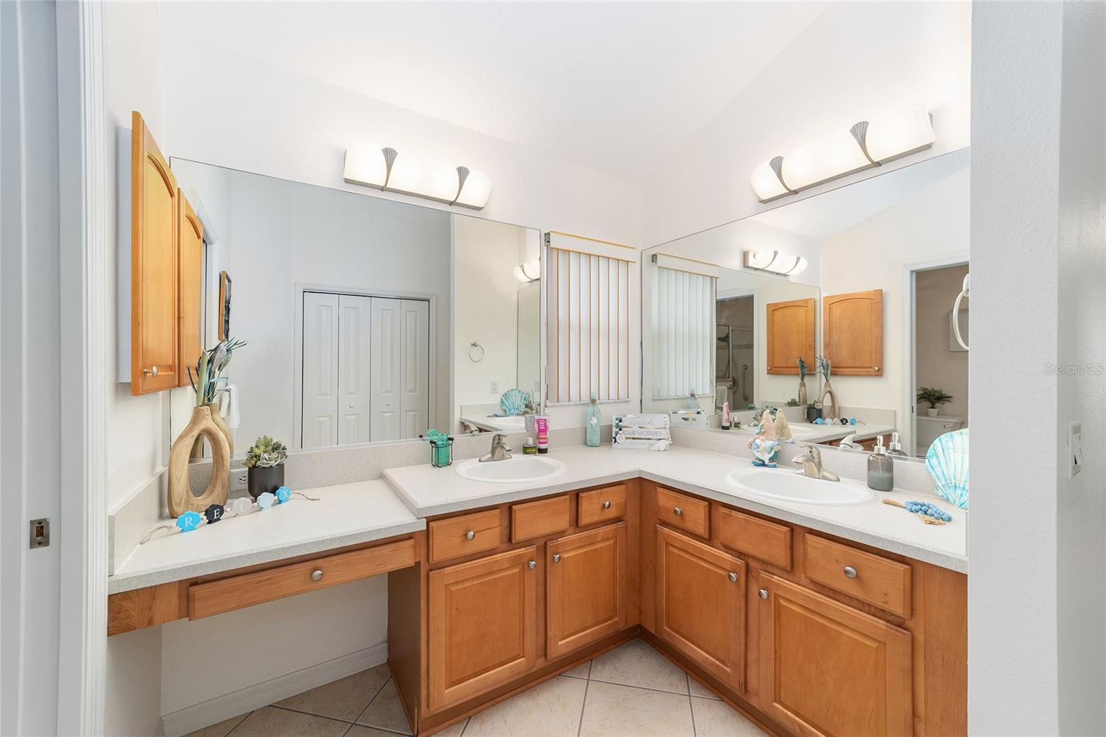 8761 SE 168TH KITTREDGE LOOP