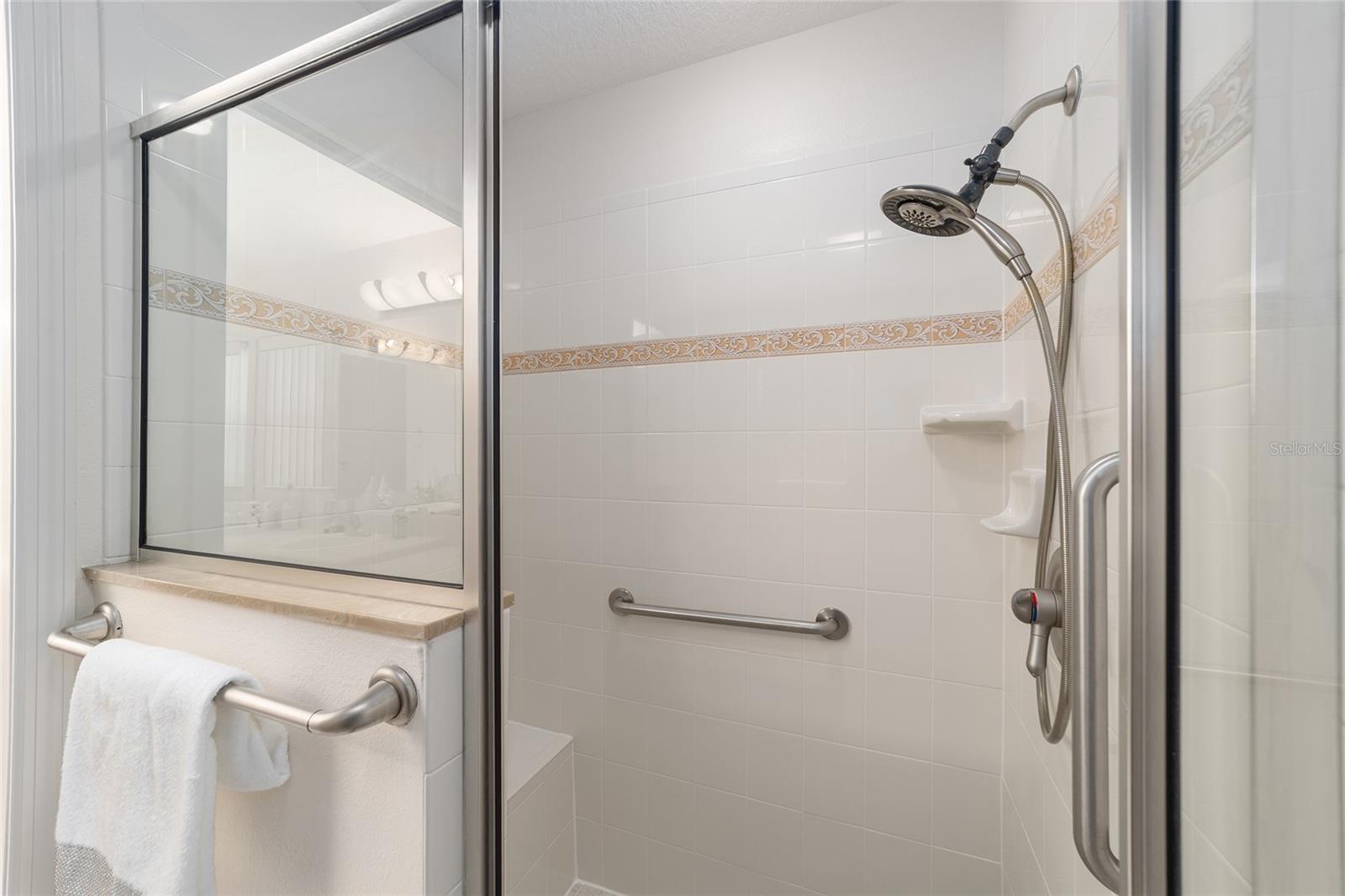 8761 SE 168TH KITTREDGE LOOP