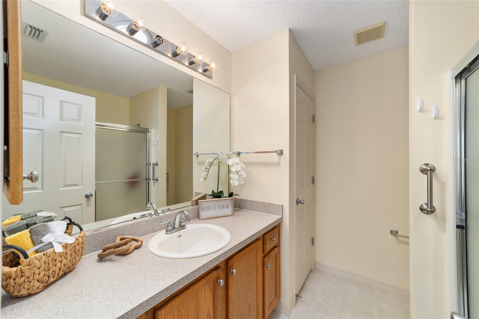 17040 SE 96TH CHAPELWOOD CIR