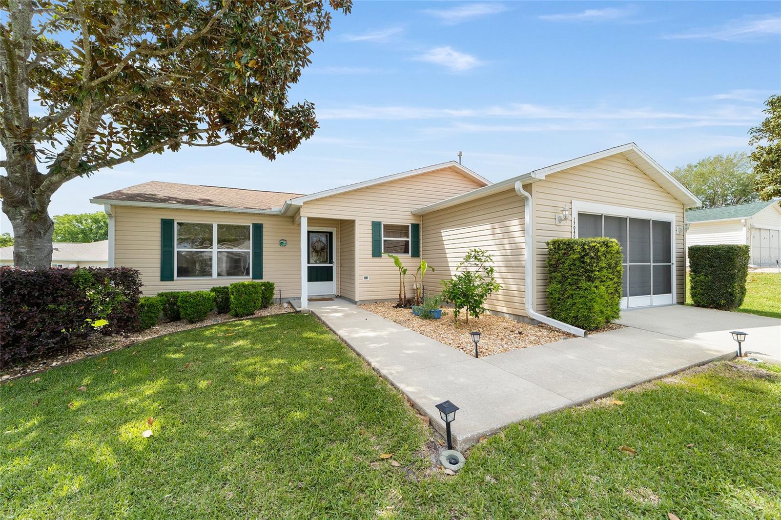 17040 SE 96TH CHAPELWOOD CIR