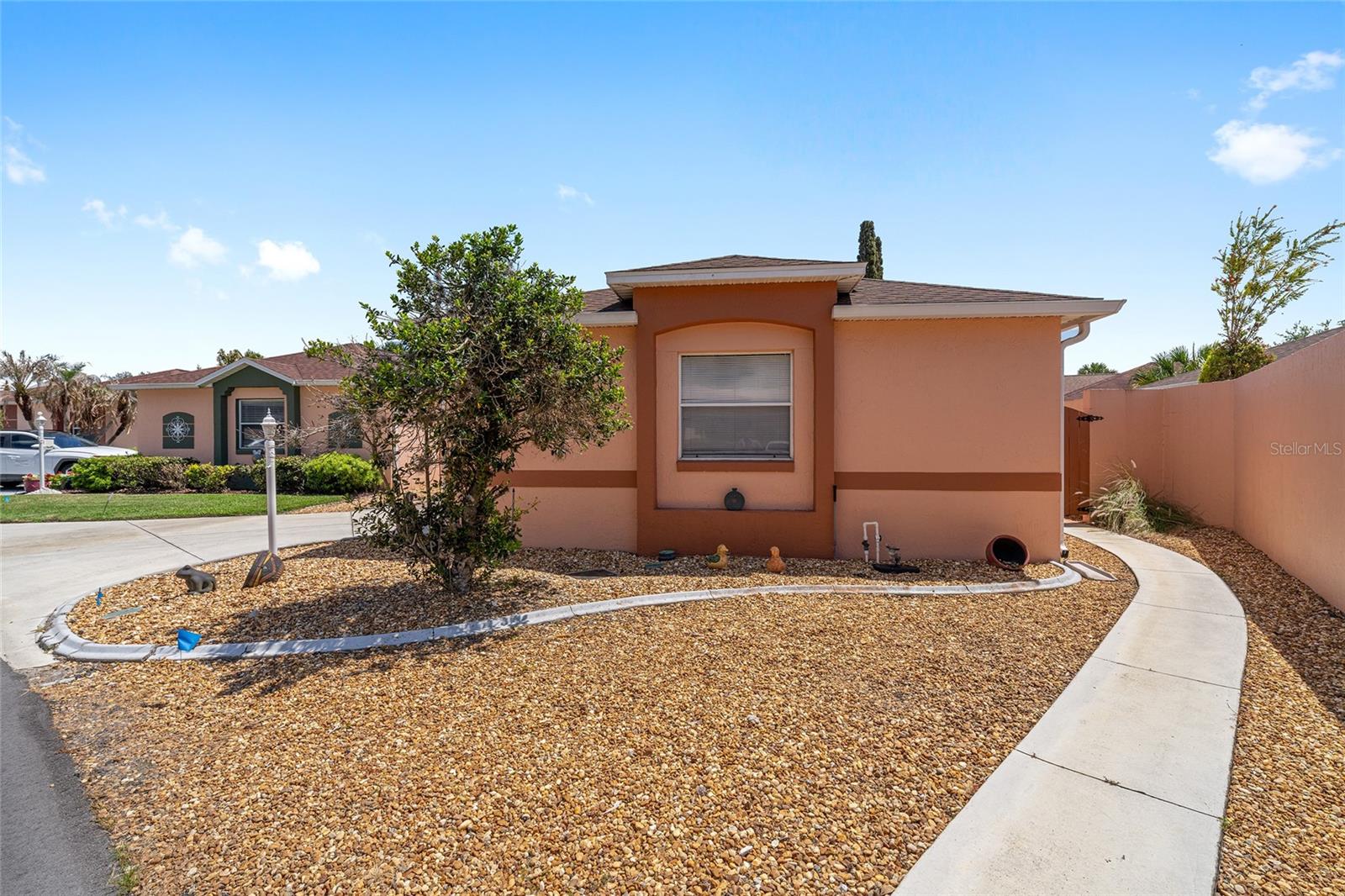 966 AVALON AVE
