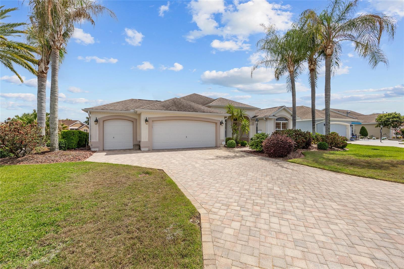 849 MAYBANK LOOP