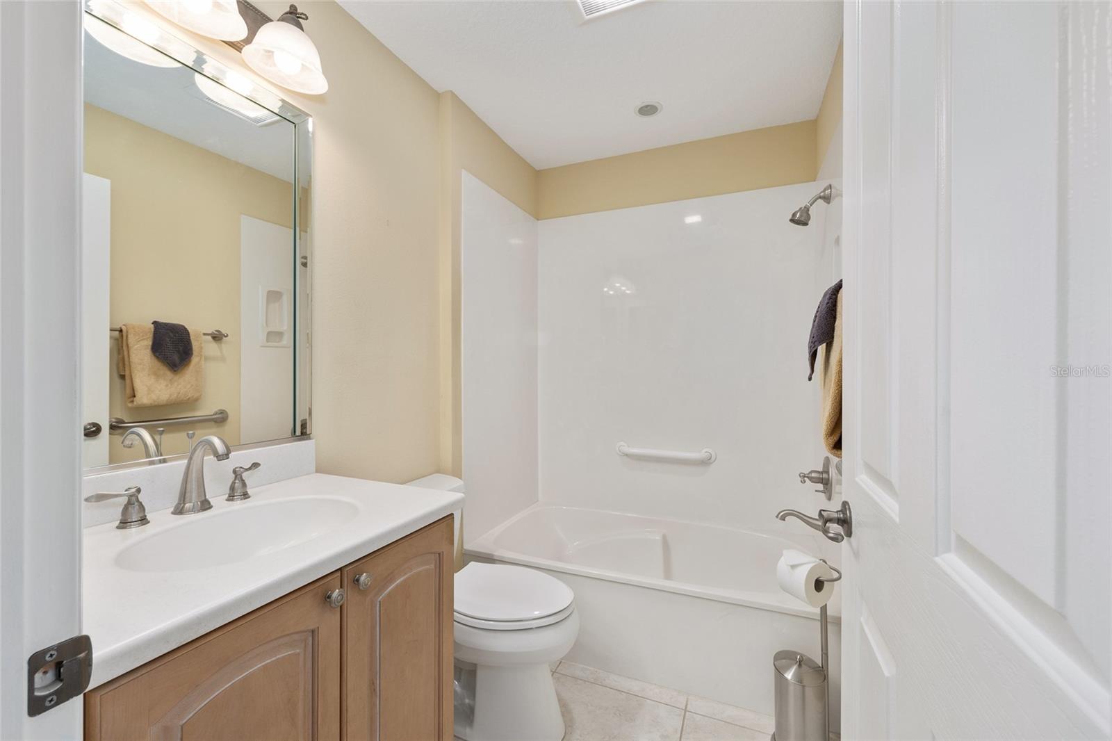849 MAYBANK LOOP