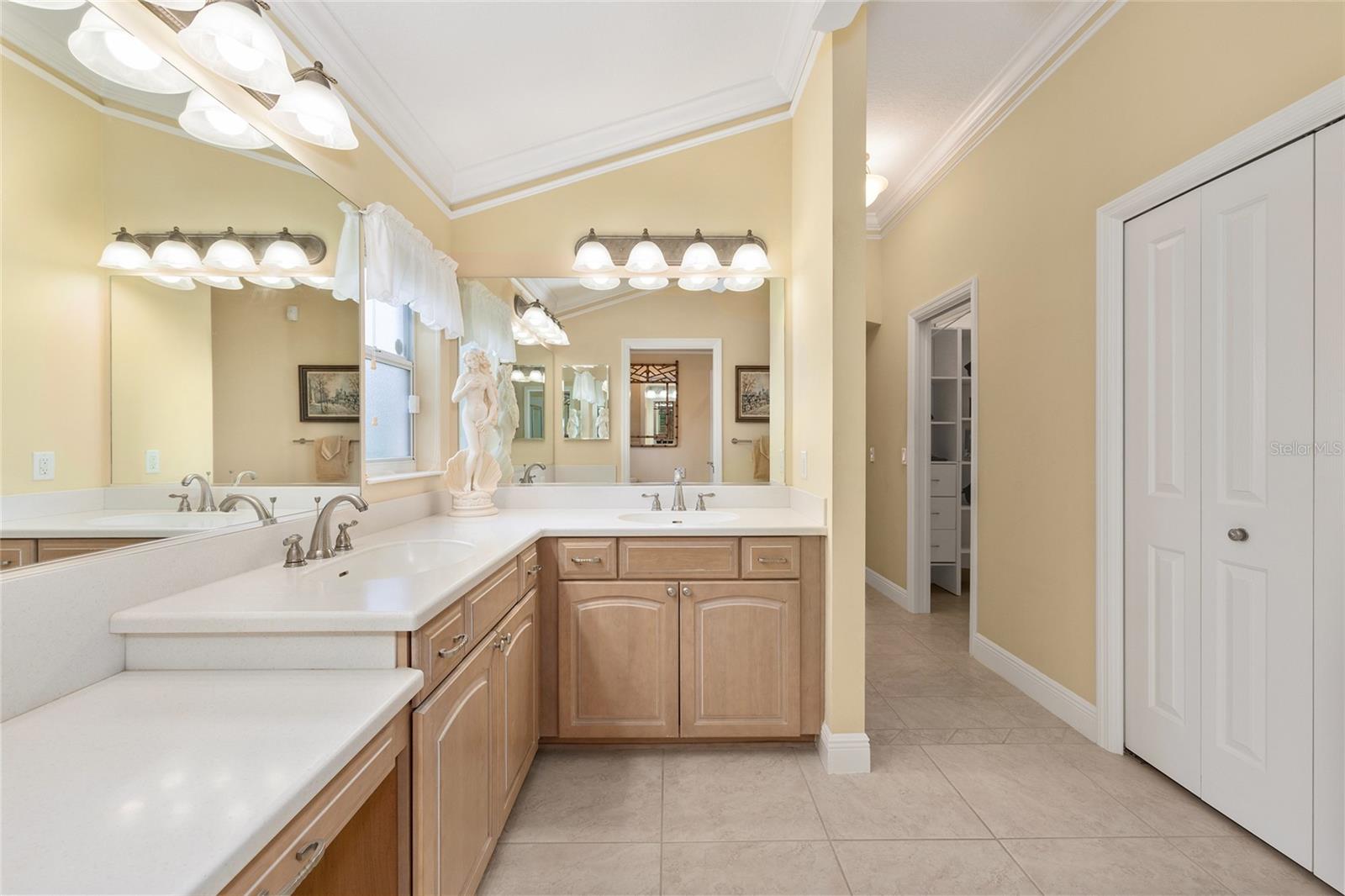 849 MAYBANK LOOP