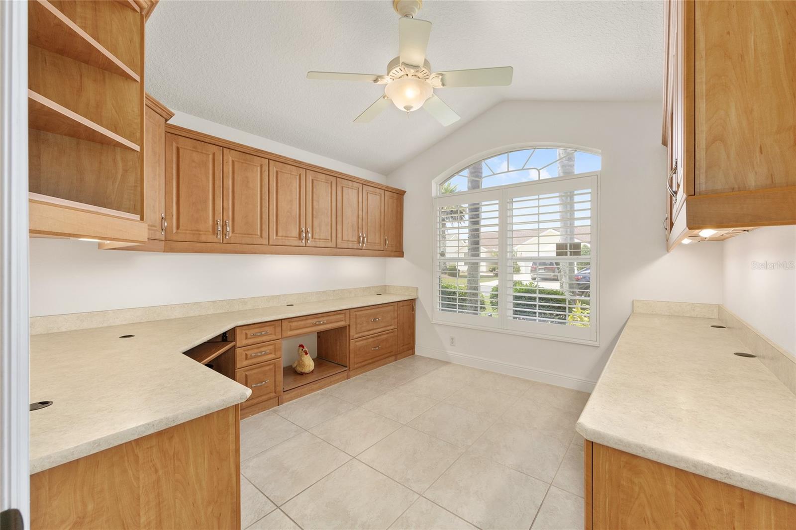 849 MAYBANK LOOP