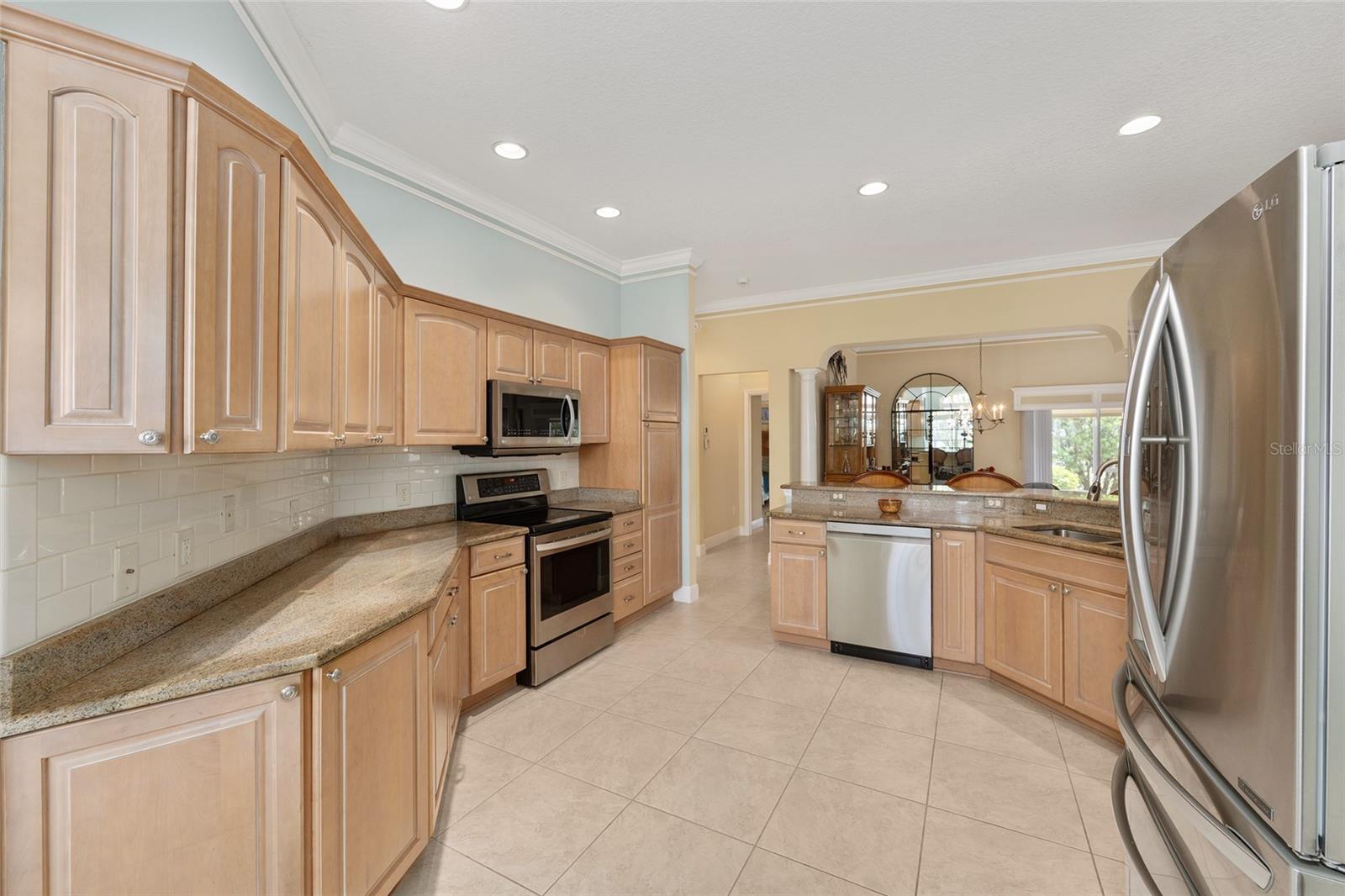 849 MAYBANK LOOP