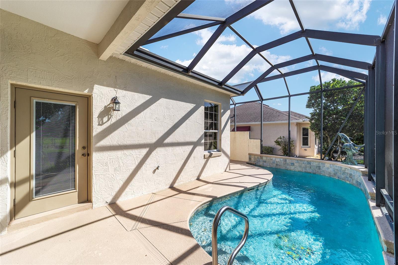 1322 AUGUSTINE DR