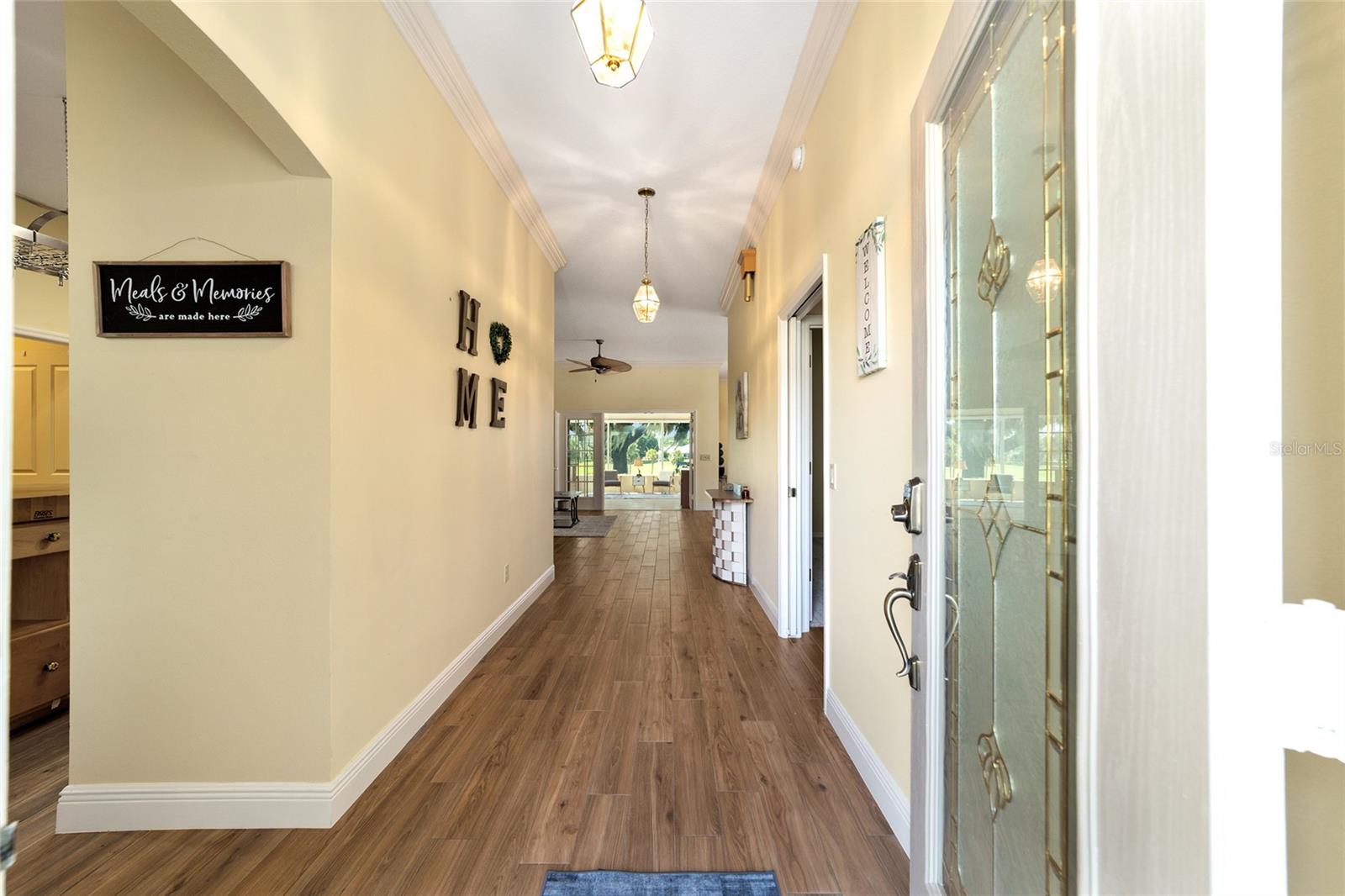 1322 AUGUSTINE DR