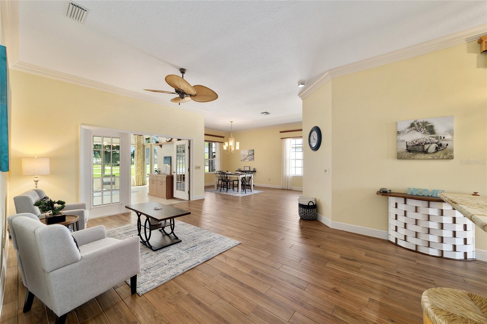 1322 AUGUSTINE DR