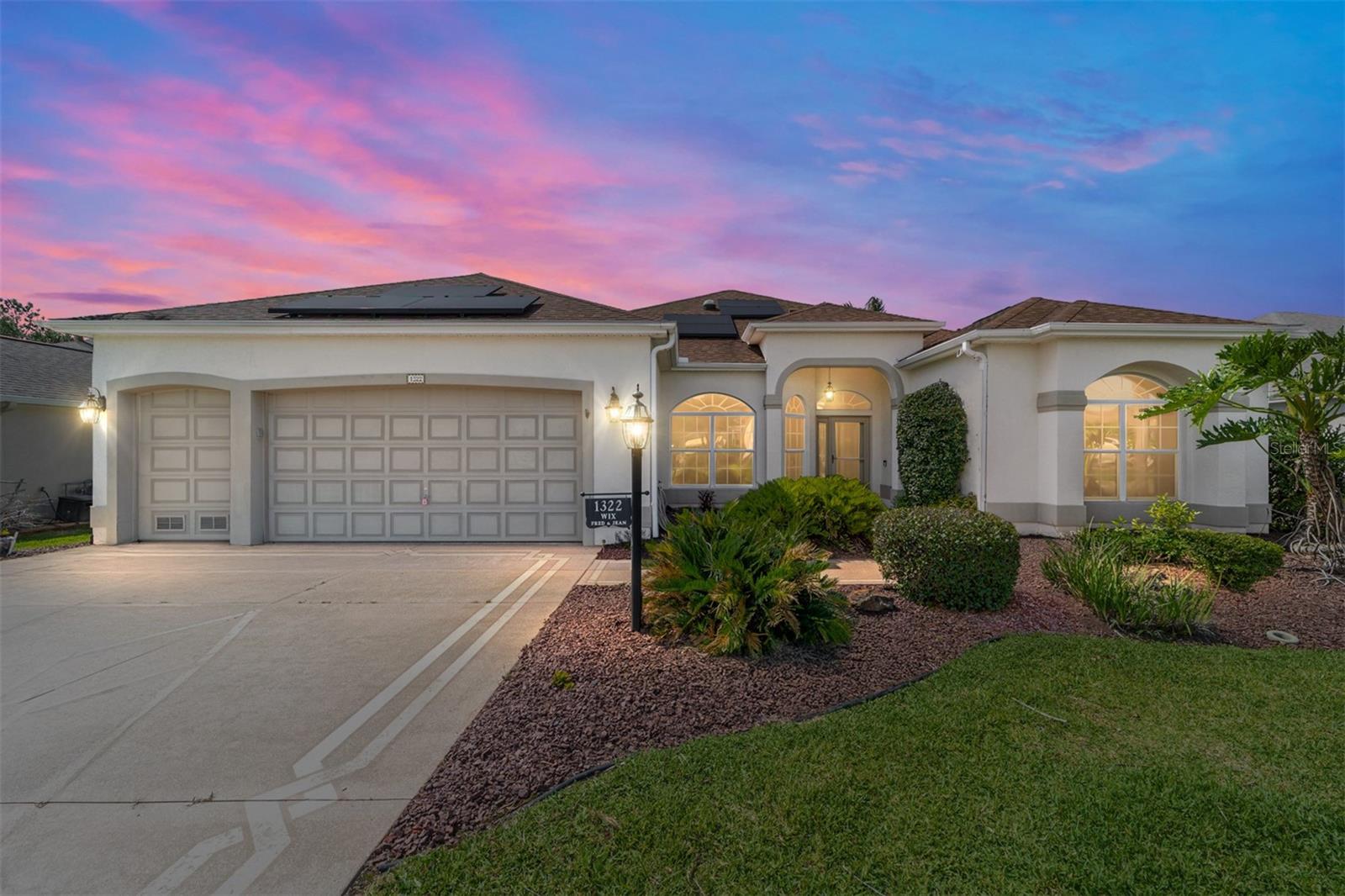 1322 AUGUSTINE DR