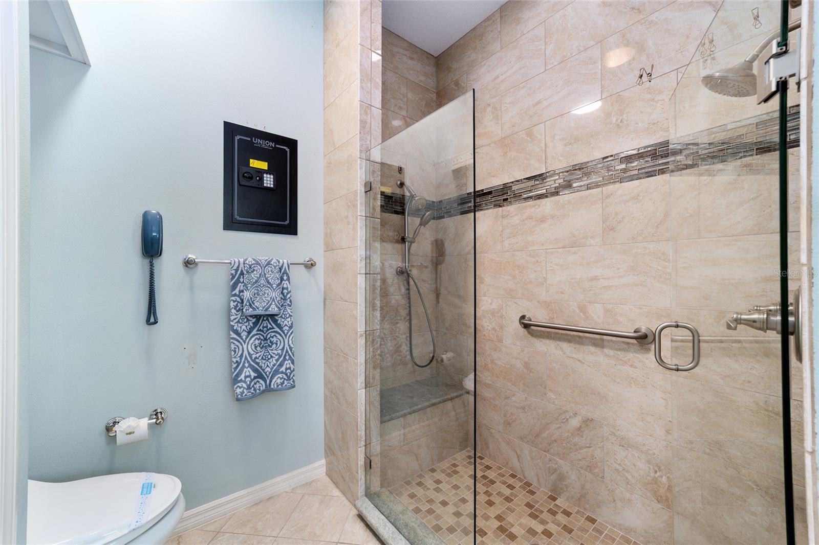 1322 AUGUSTINE DR