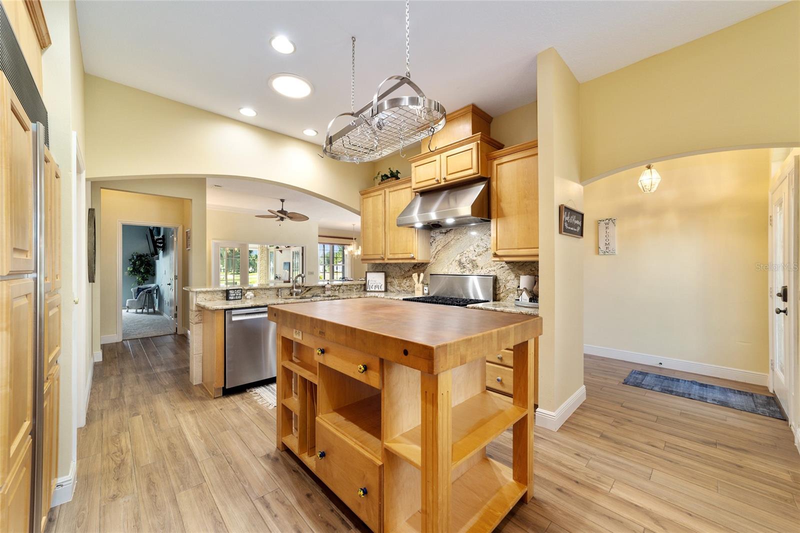 1322 AUGUSTINE DR