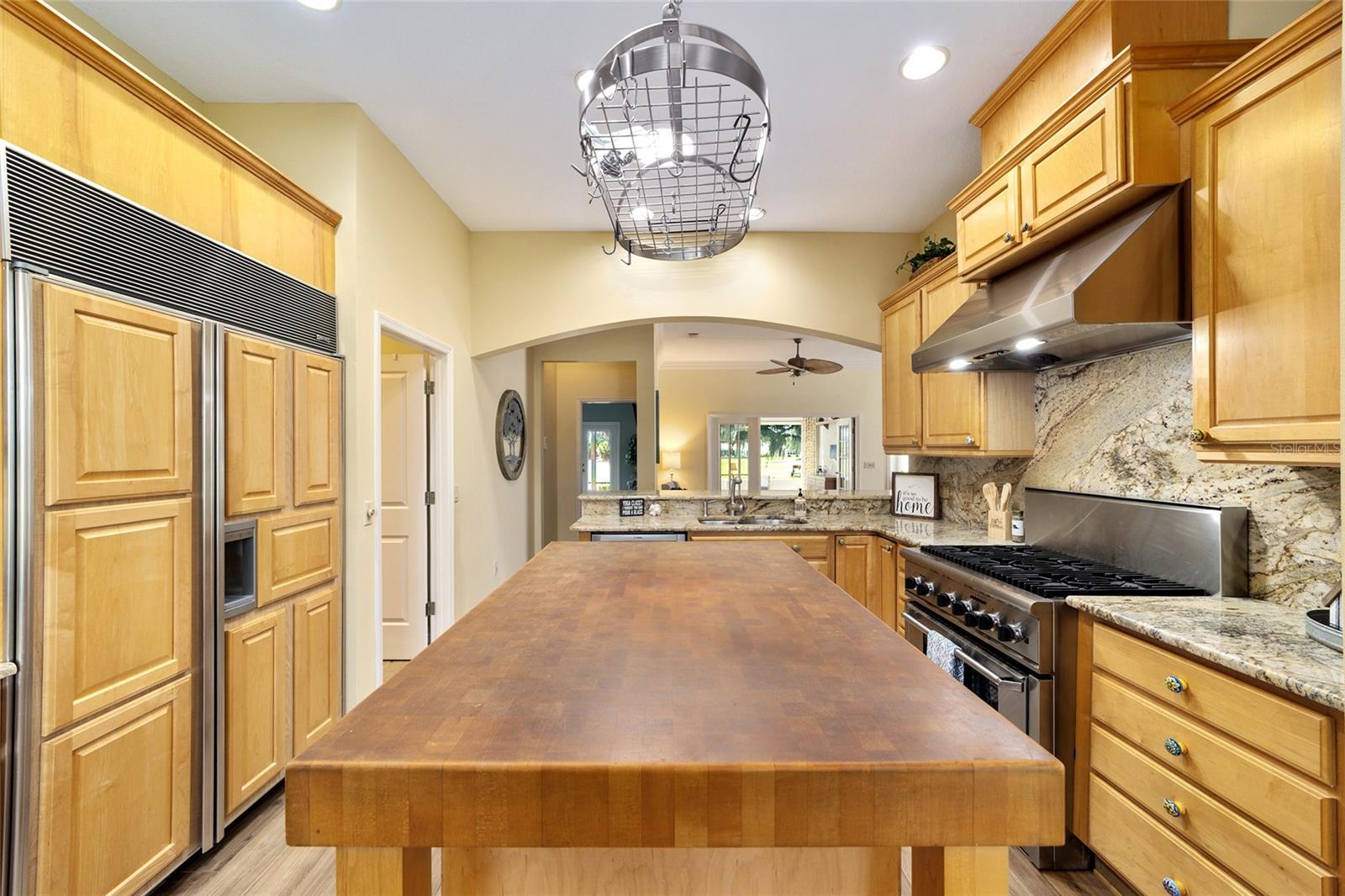 1322 AUGUSTINE DR