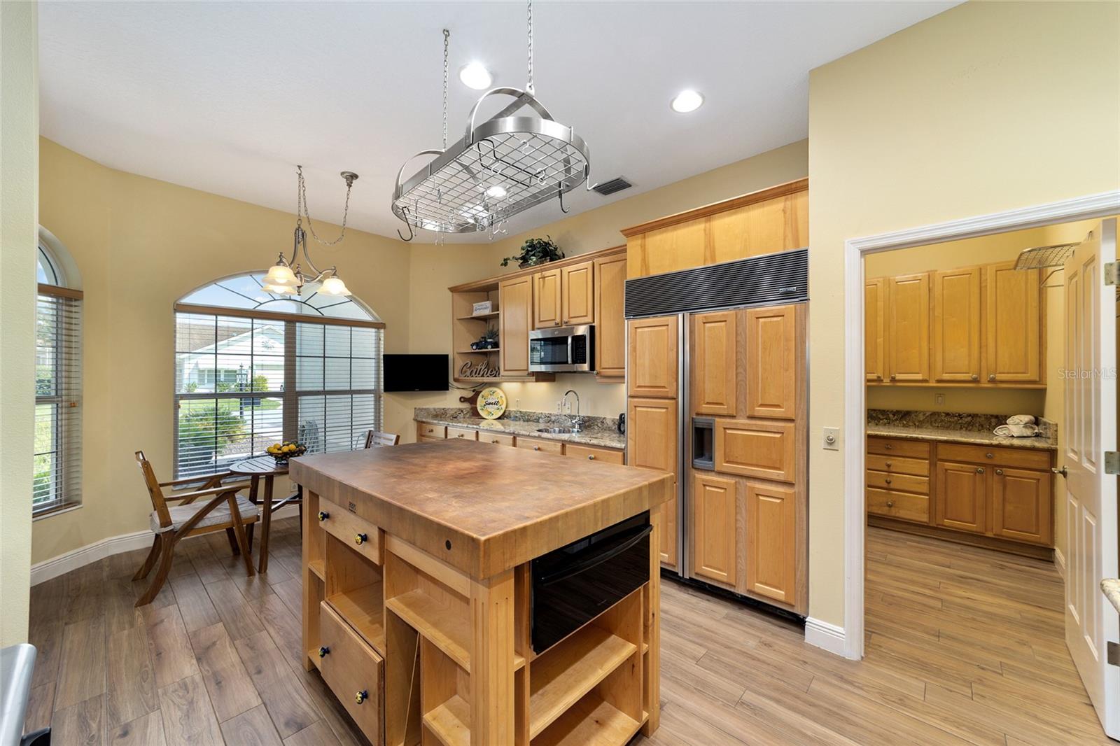1322 AUGUSTINE DR