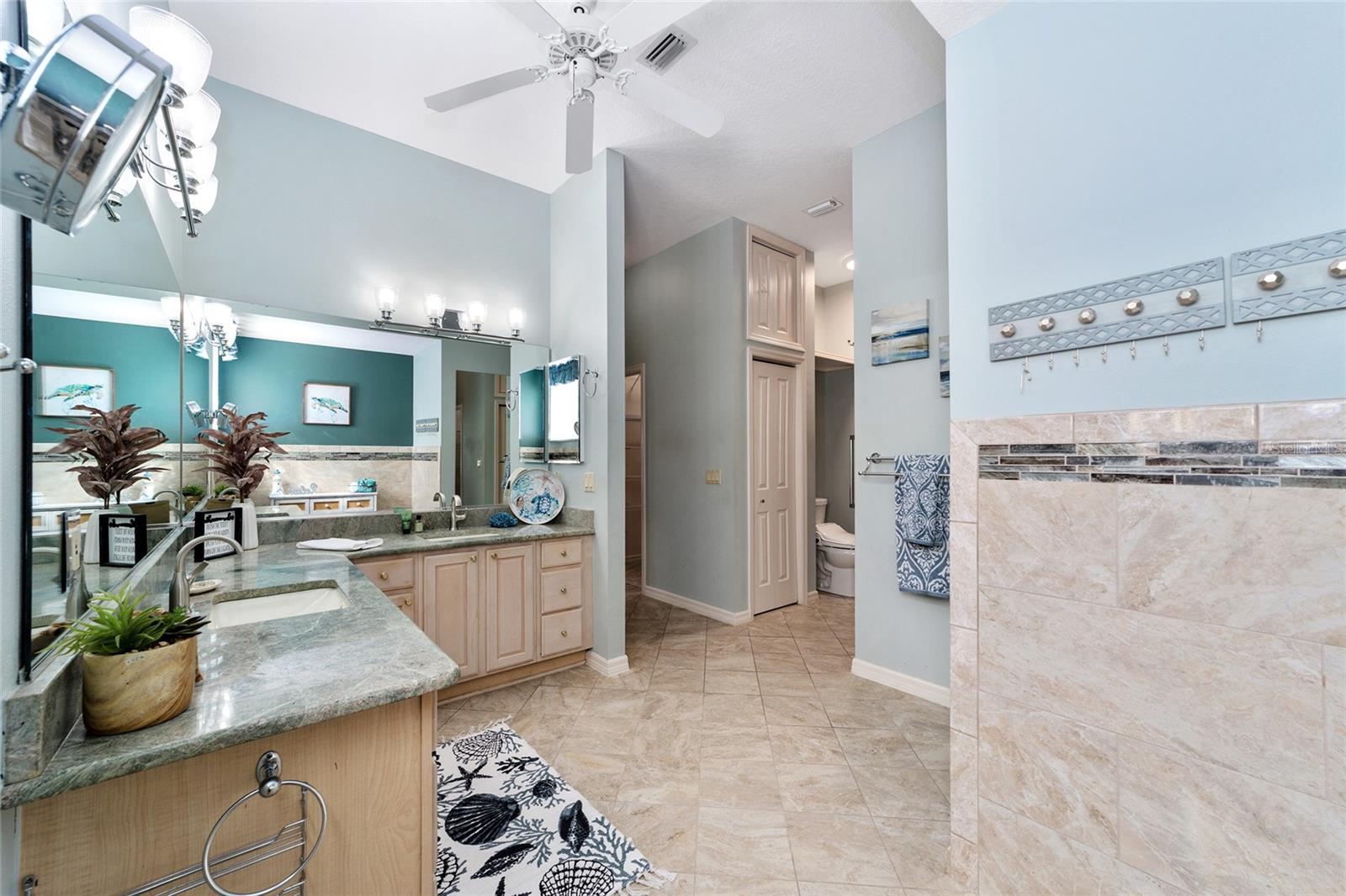 1322 AUGUSTINE DR
