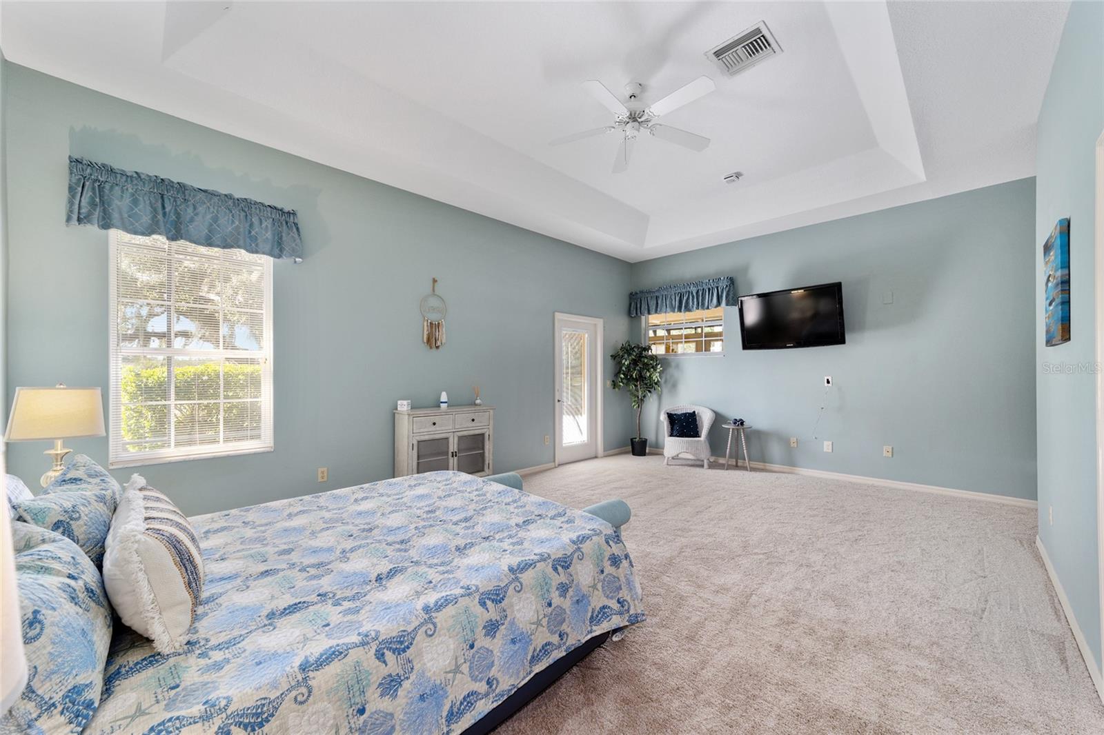 1322 AUGUSTINE DR