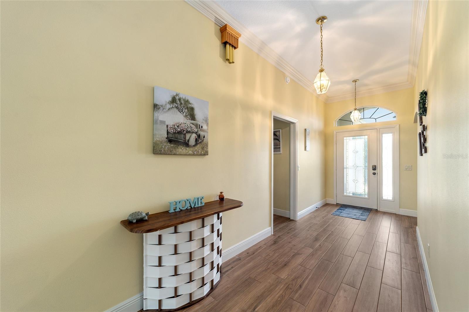 1322 AUGUSTINE DR