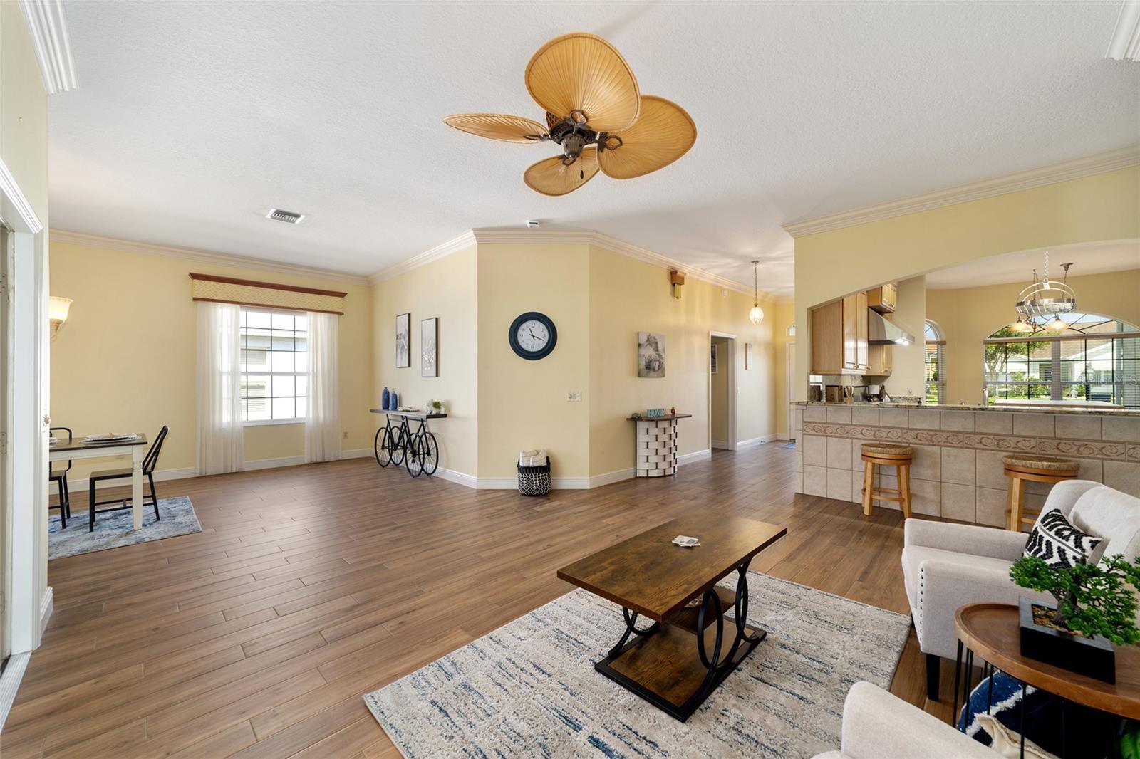 1322 AUGUSTINE DR