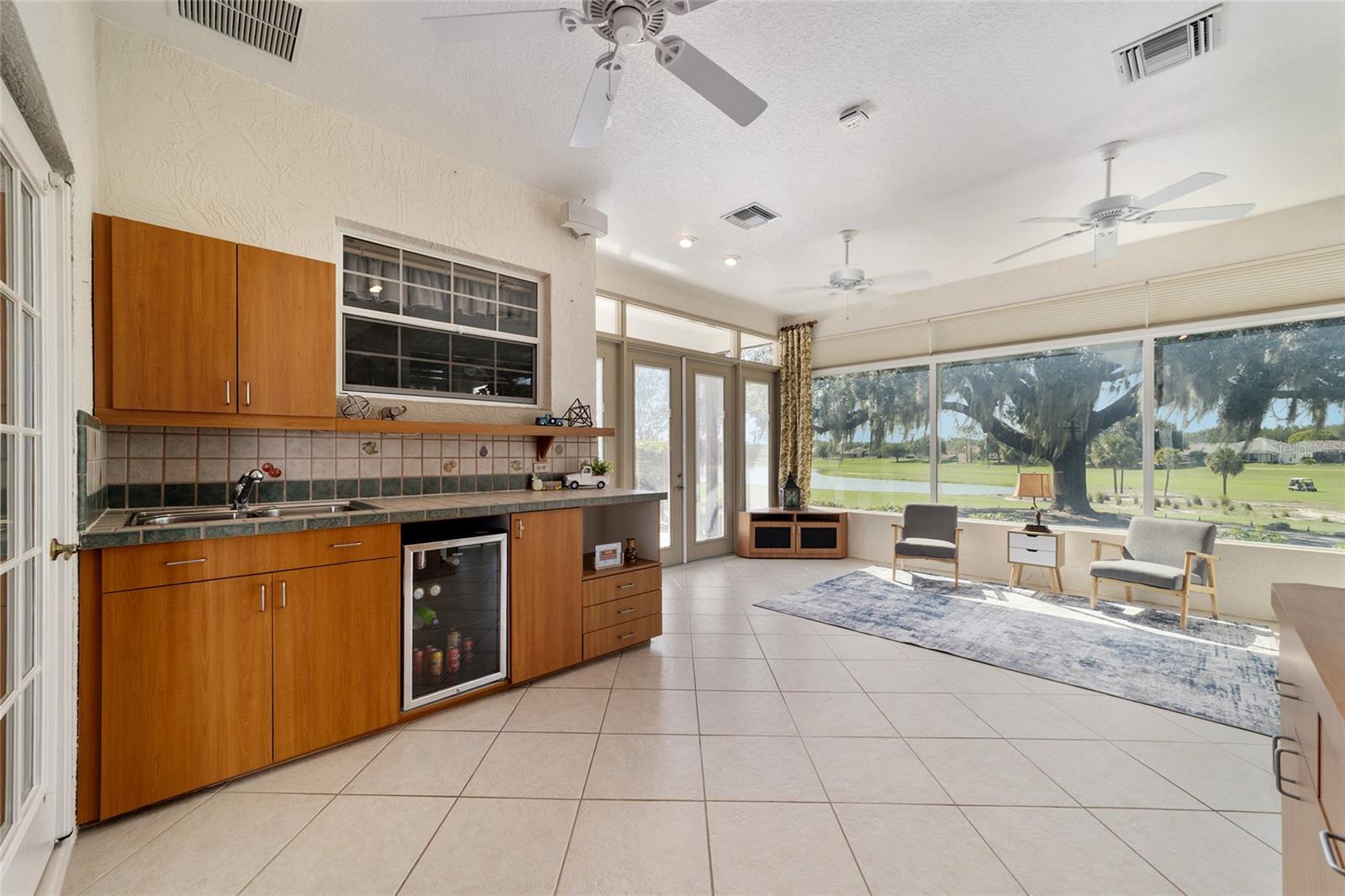 1322 AUGUSTINE DR