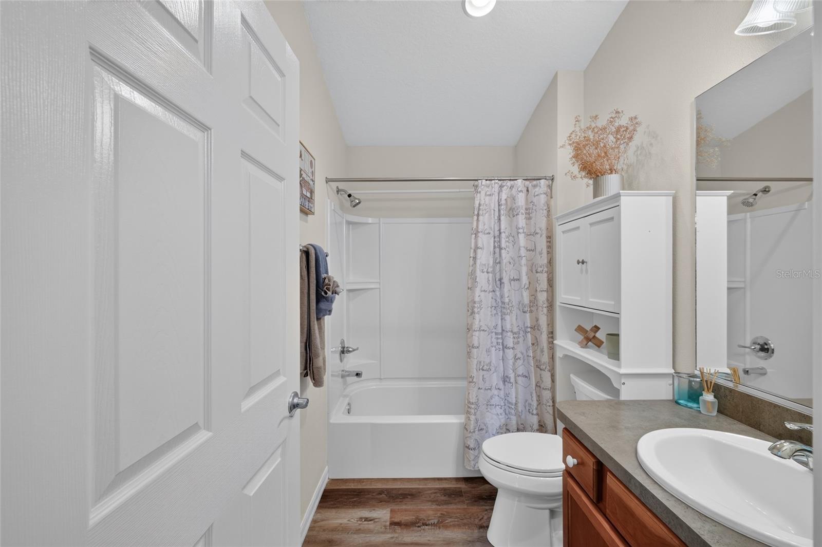 1362 VIOLA CT