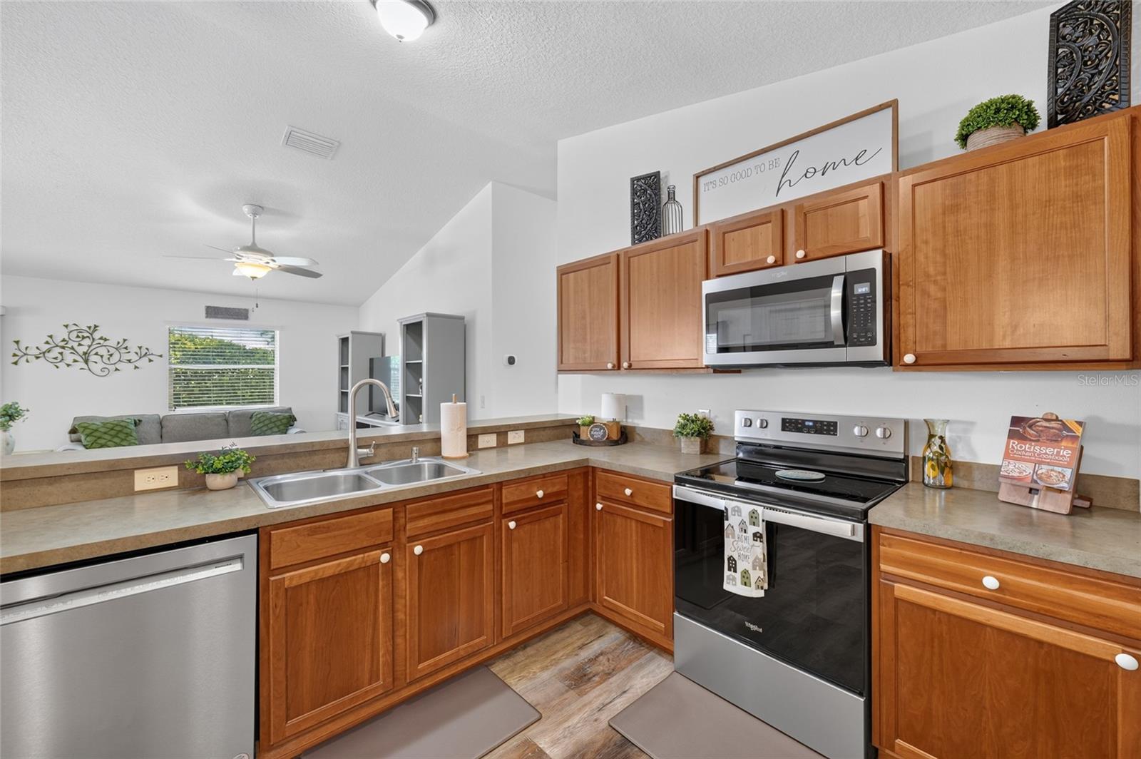 1362 VIOLA CT