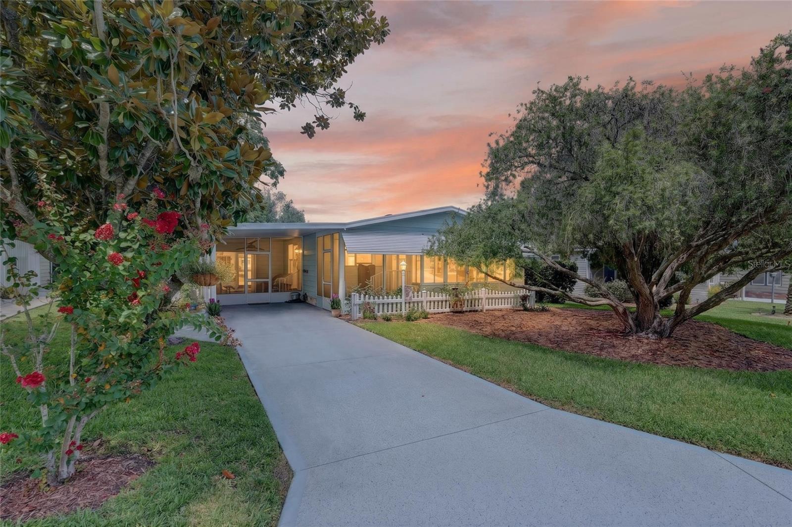 1736 PEBBLE BEACH LN